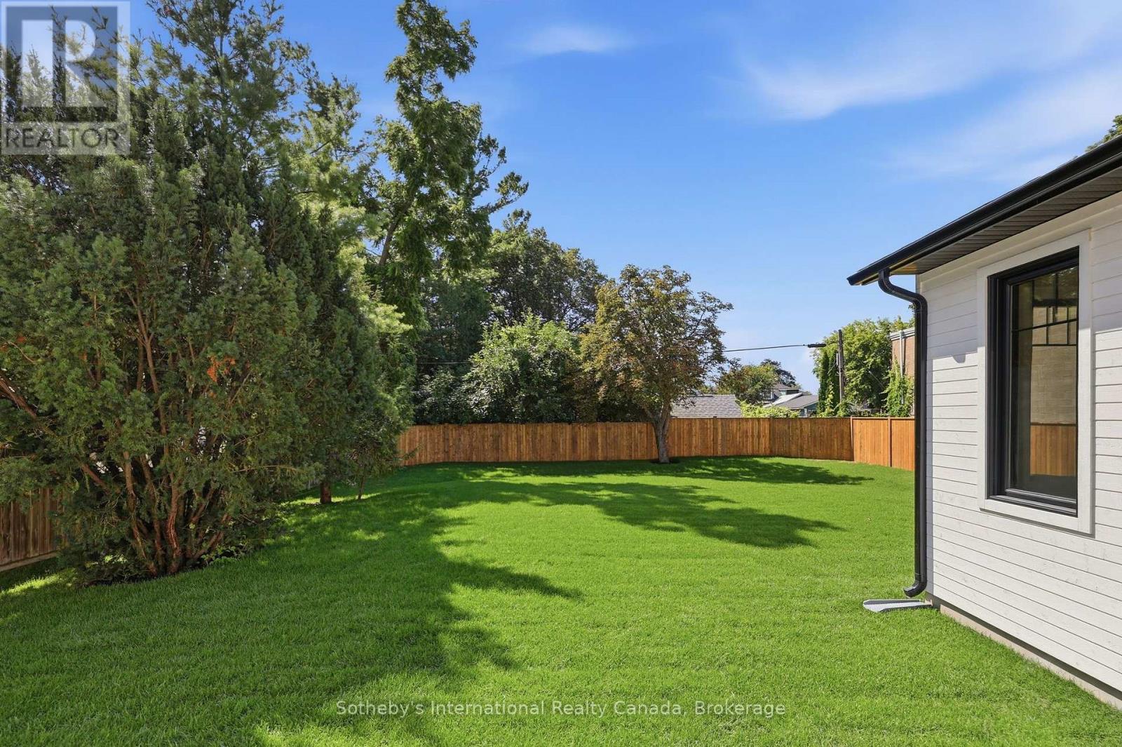 222 Oak Street Property Photo 42