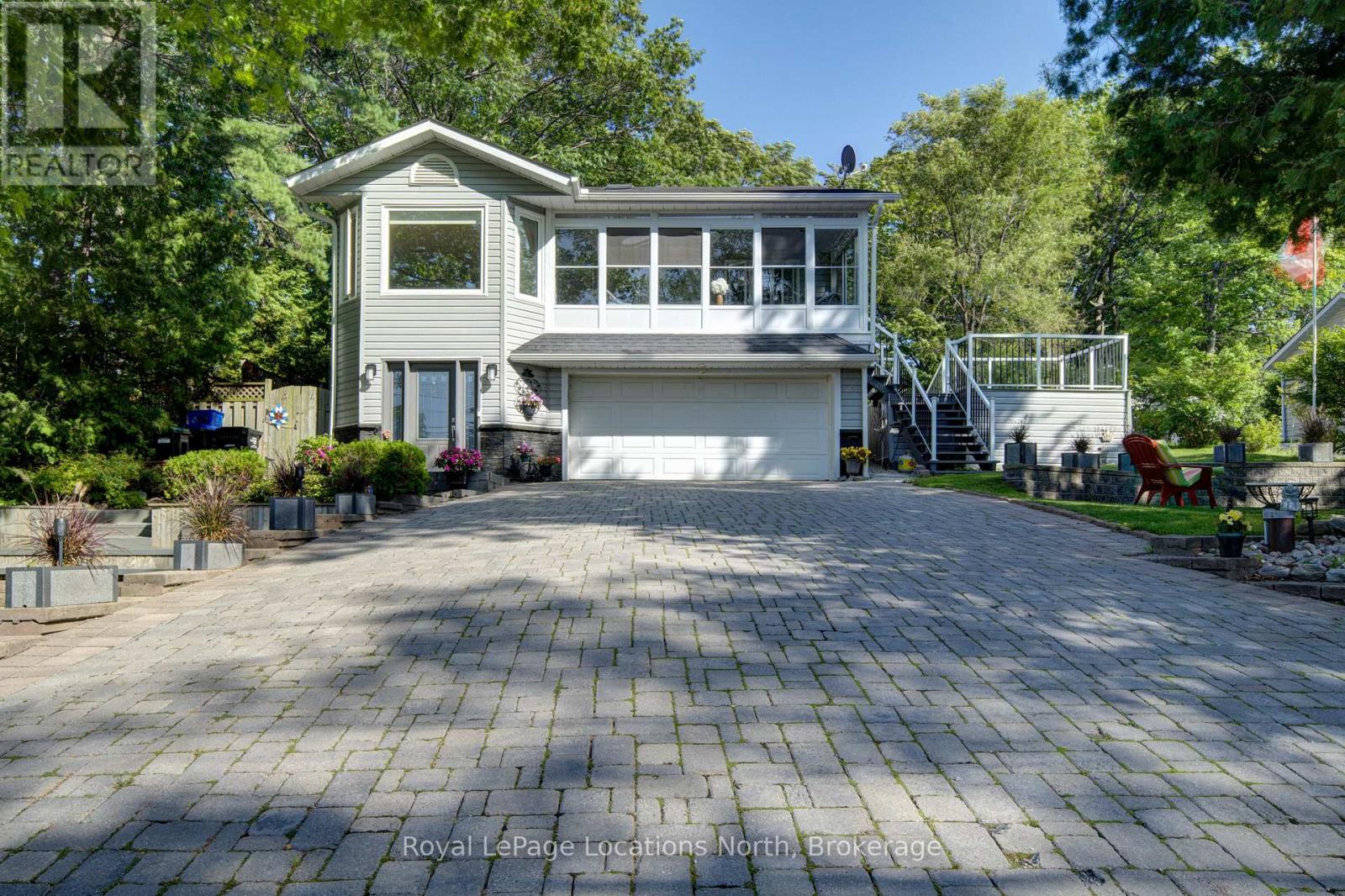 2225 Tiny Beaches Road S Property Photo 2