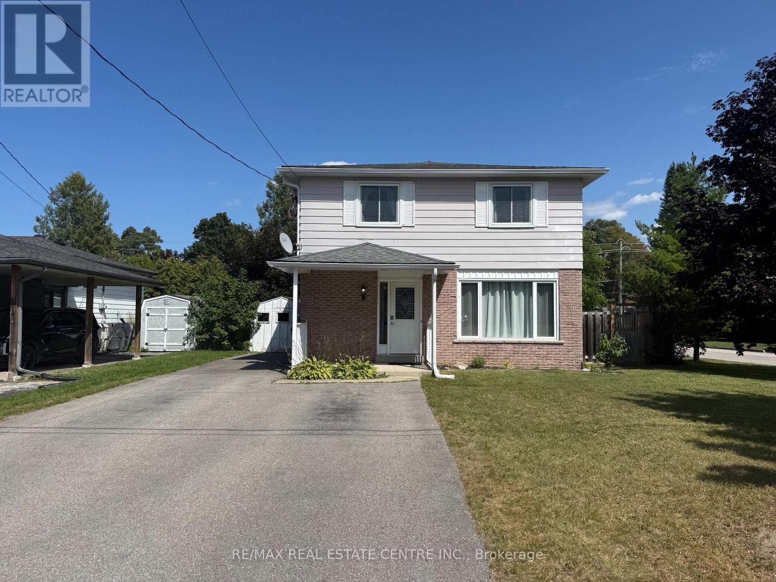247 Eric Street Property Photo 1