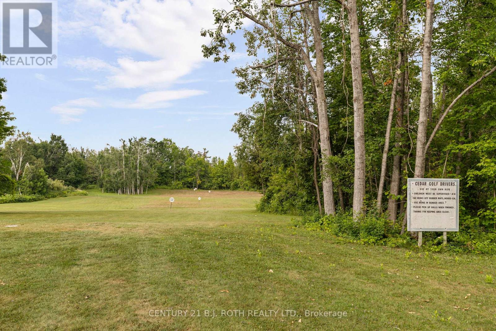 19 Maple Crescent Property Photo 22