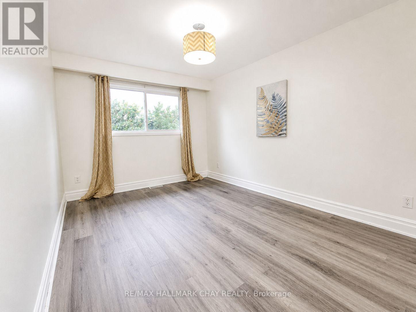 Upper - 88 B Bernick Drive Property Photo 13