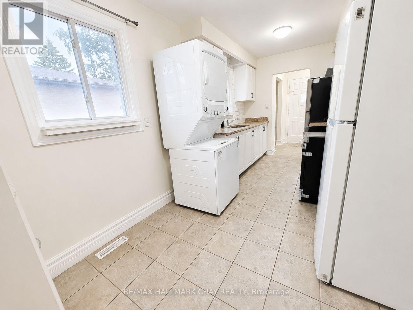 Upper - 88 B Bernick Drive Property Photo 14