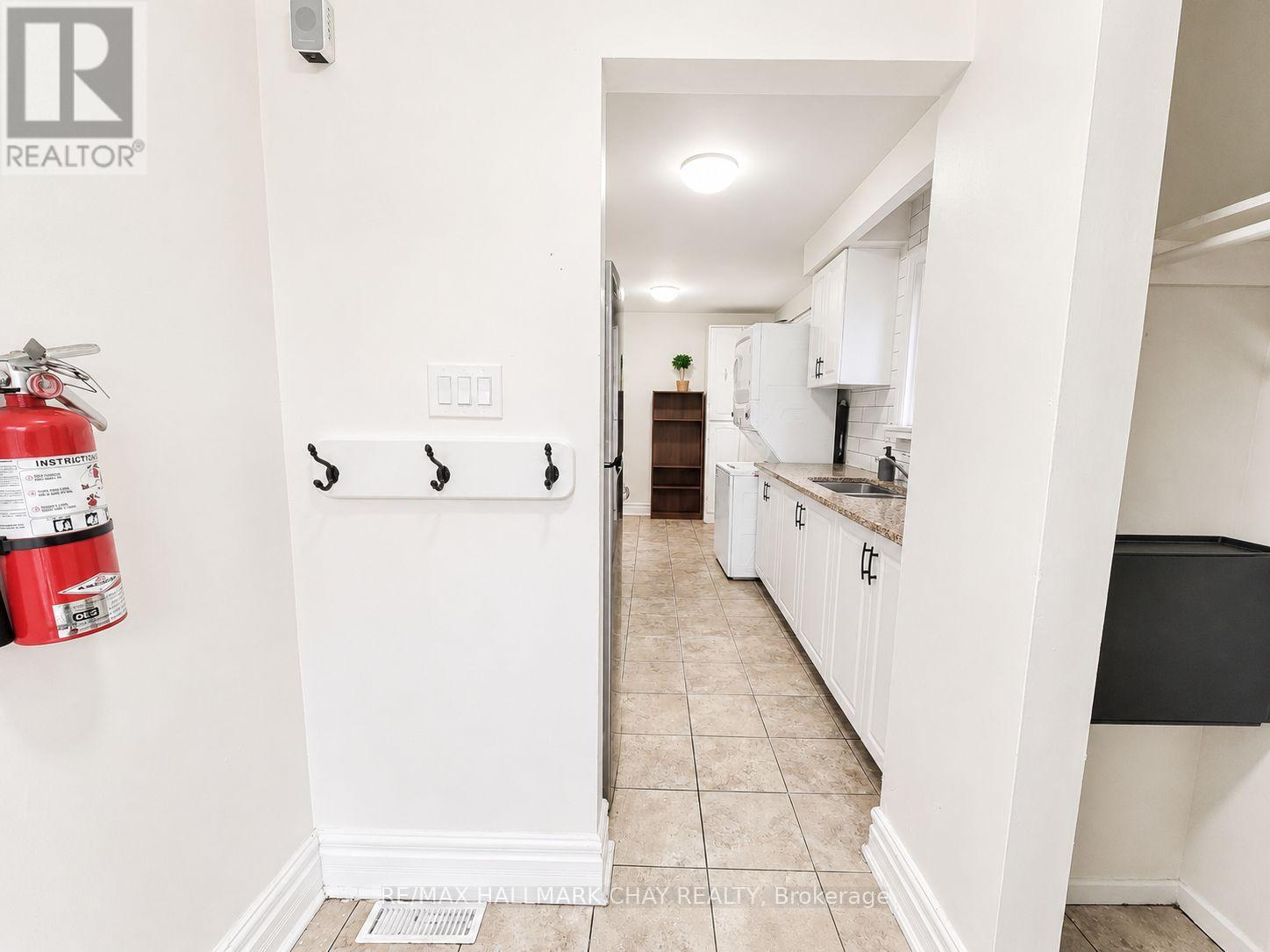 Upper - 88 B Bernick Drive Property Photo 15
