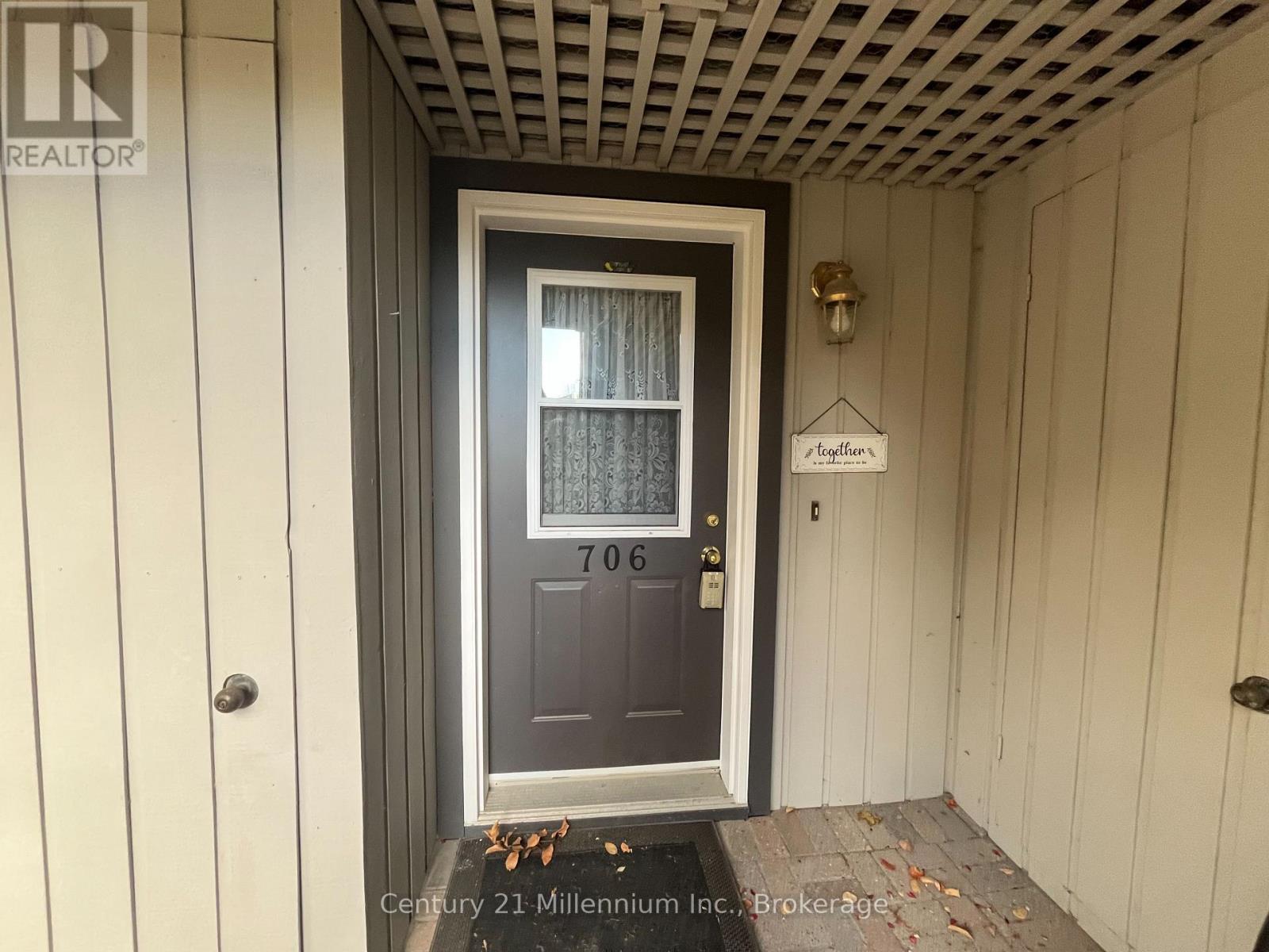 706 Johnston Park Avenue Property Photo 3
