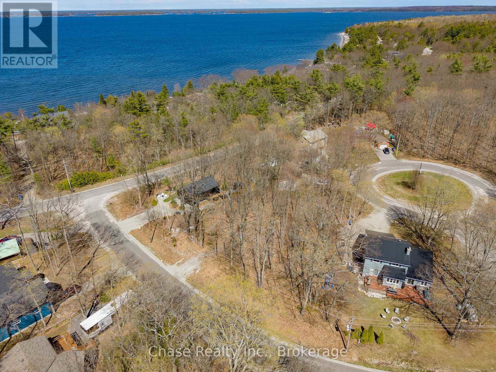 7 Oneida Crescent Property Photo 2