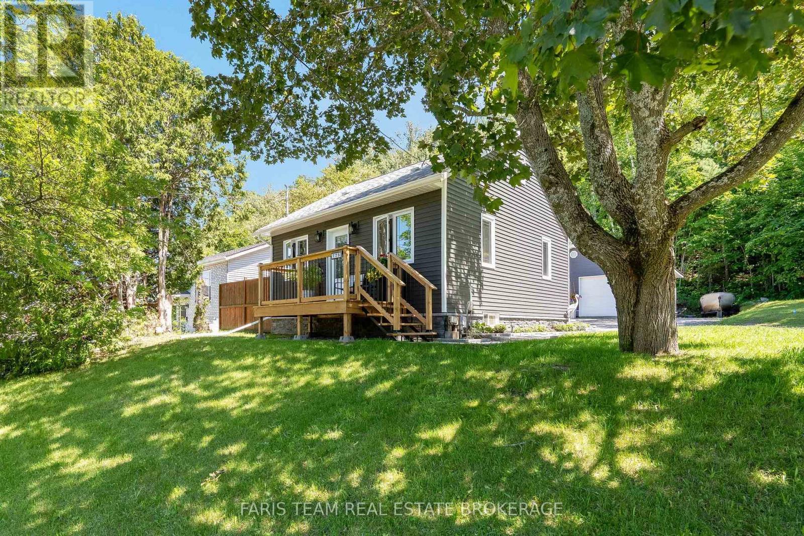 775 Ontario Street Property Photo 2