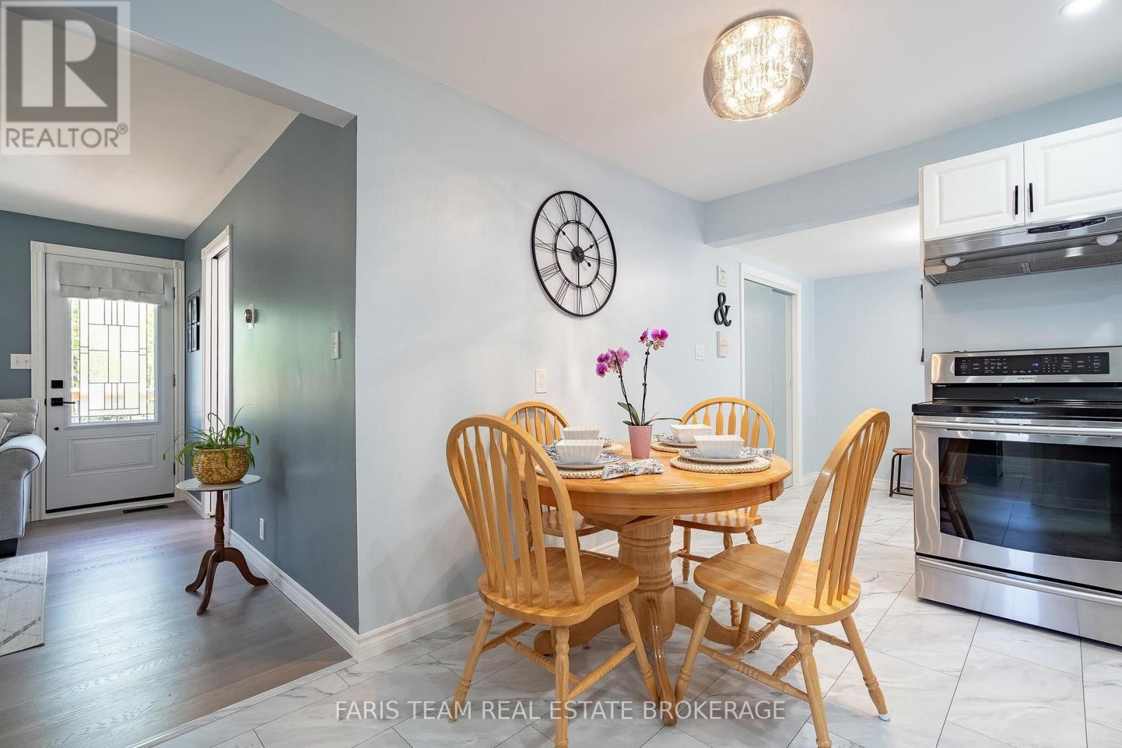 775 Ontario Street Property Photo 11