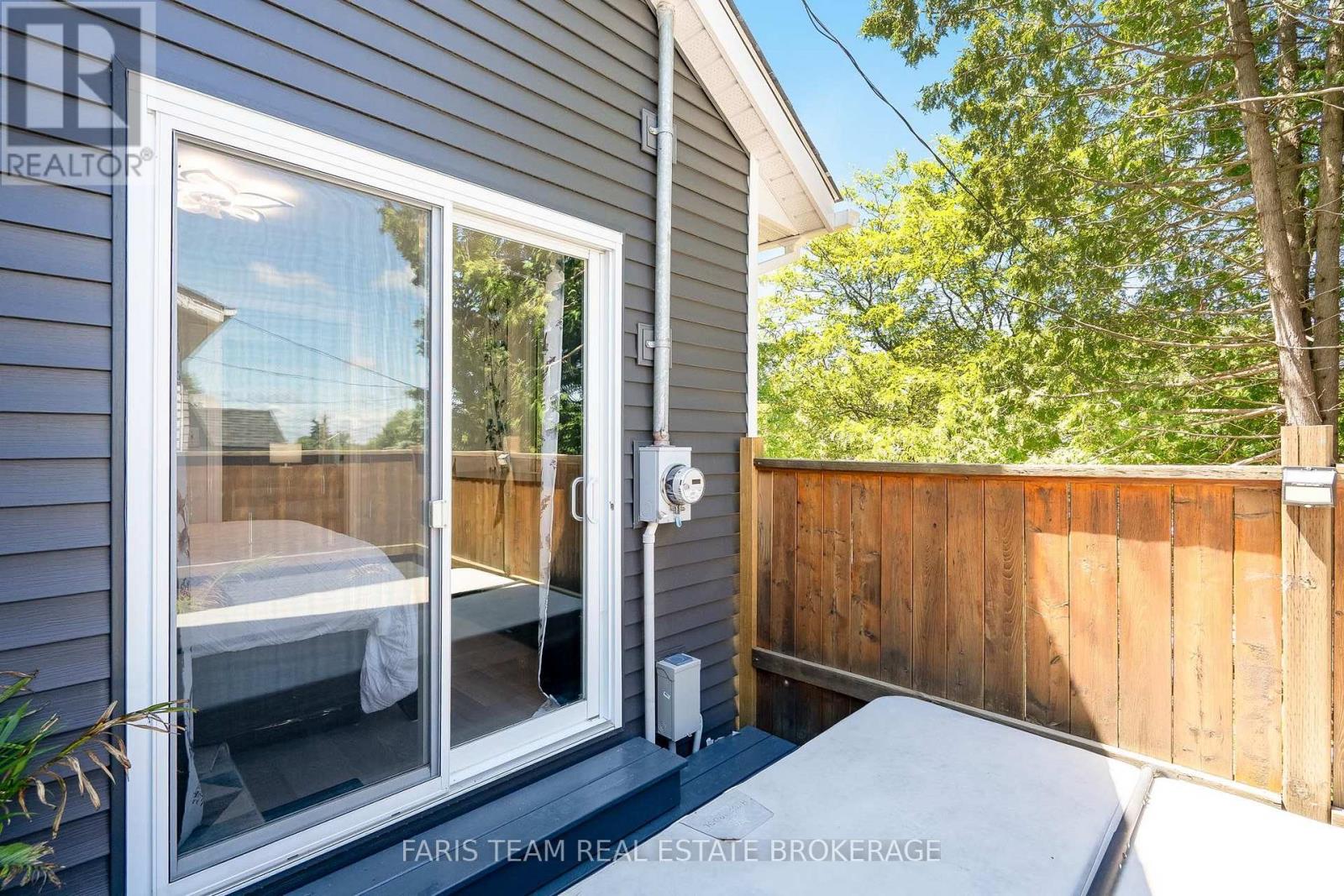 775 Ontario Street Property Photo 17