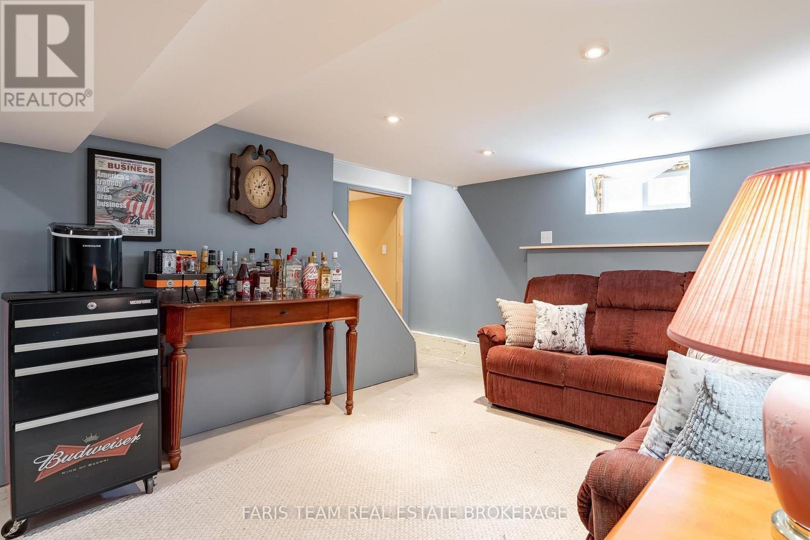 775 Ontario Street Property Photo 23