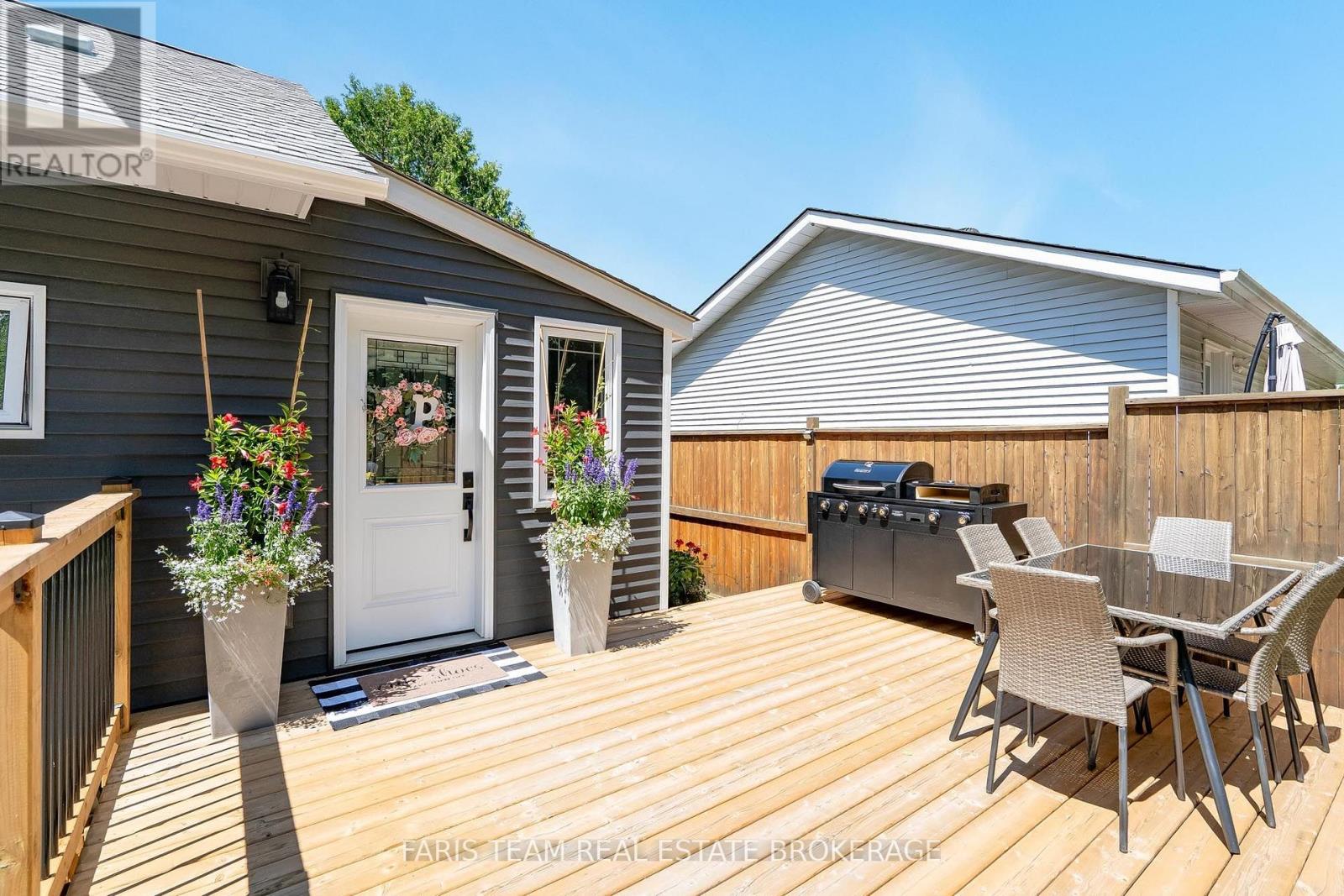 775 Ontario Street Property Photo 25