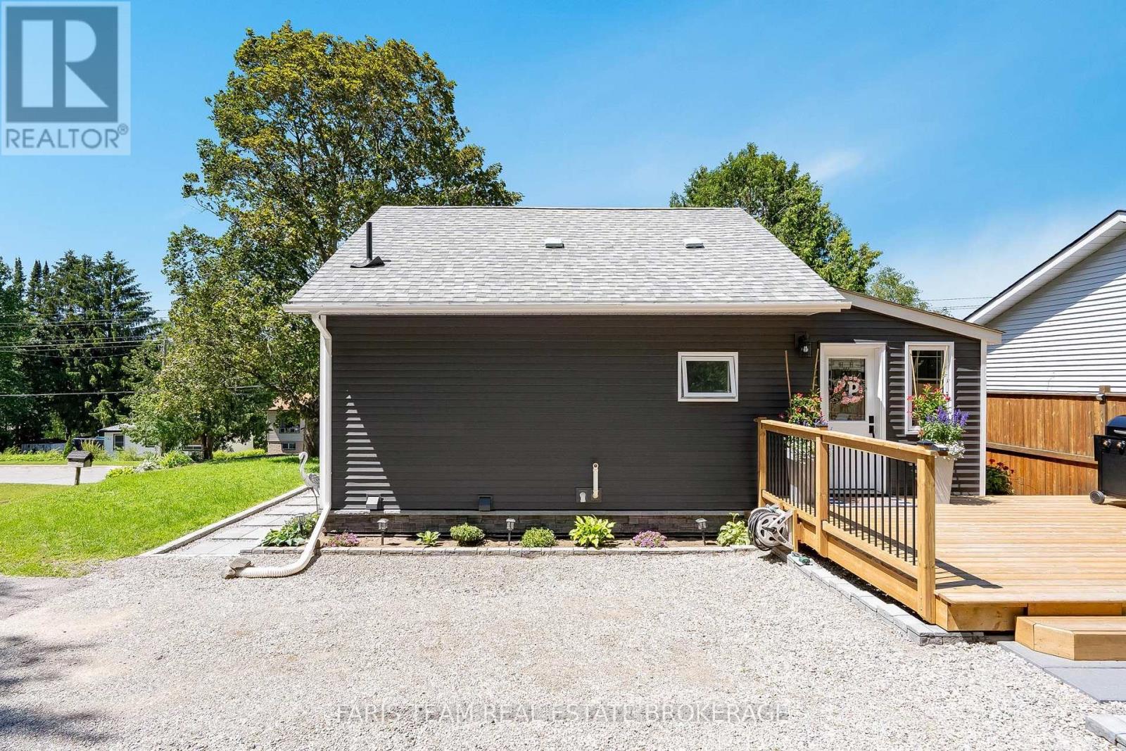 775 Ontario Street Property Photo 26