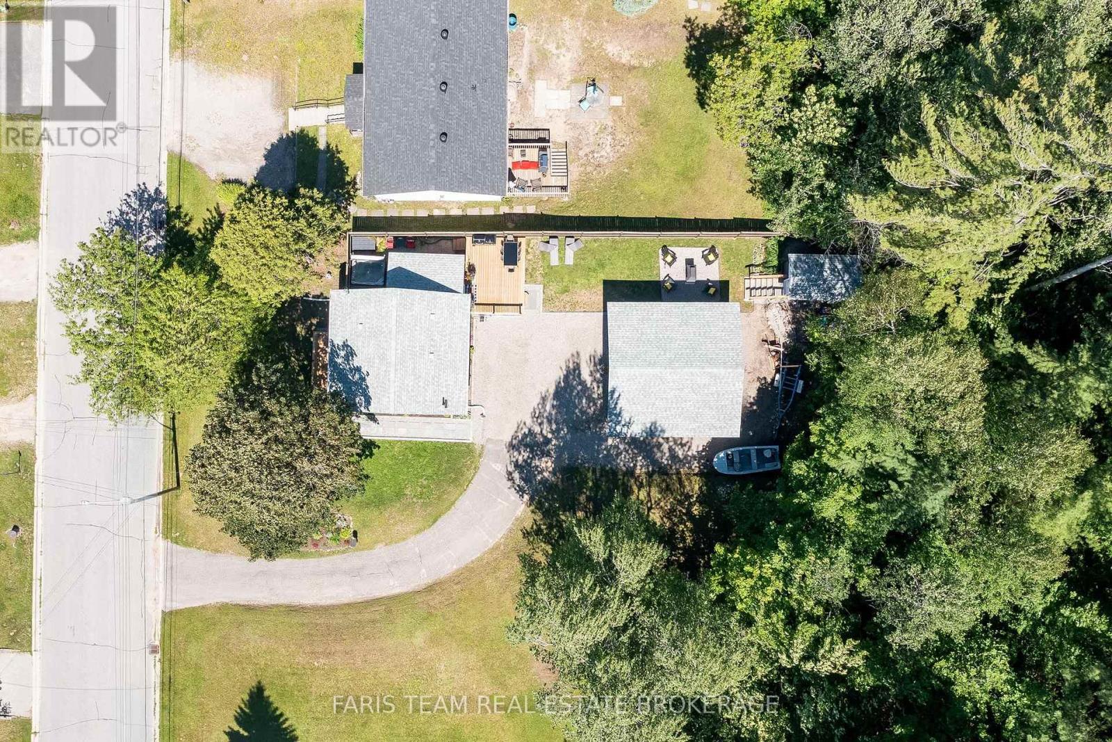 775 Ontario Street Property Photo 32
