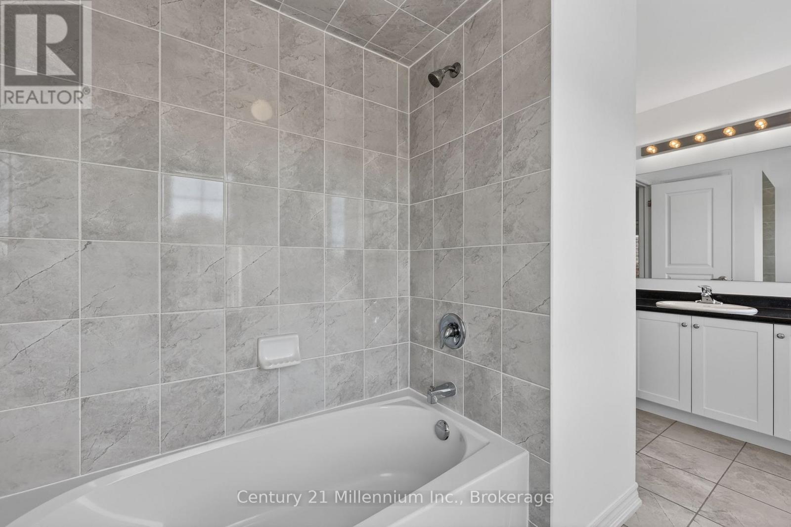 18 Marks Road Property Photo 16