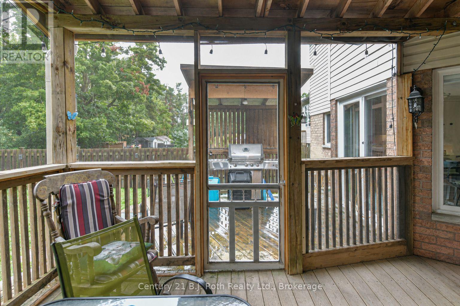 16 Frontier Avenue Property Photo 7