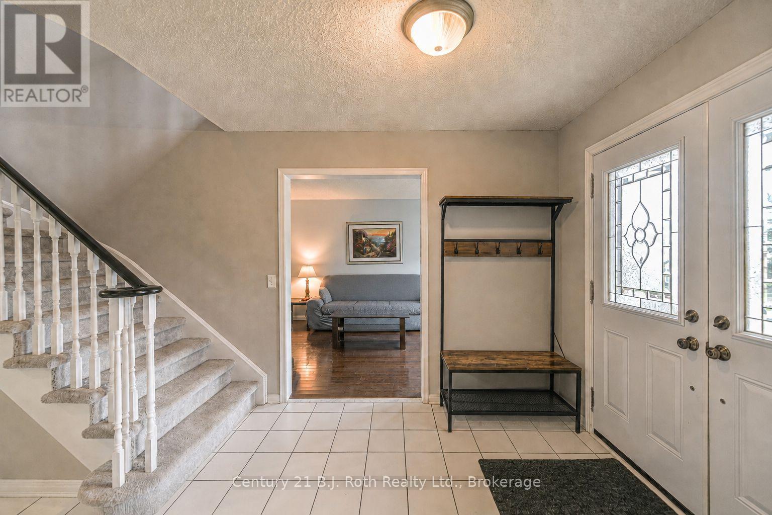 16 Frontier Avenue Property Photo 11