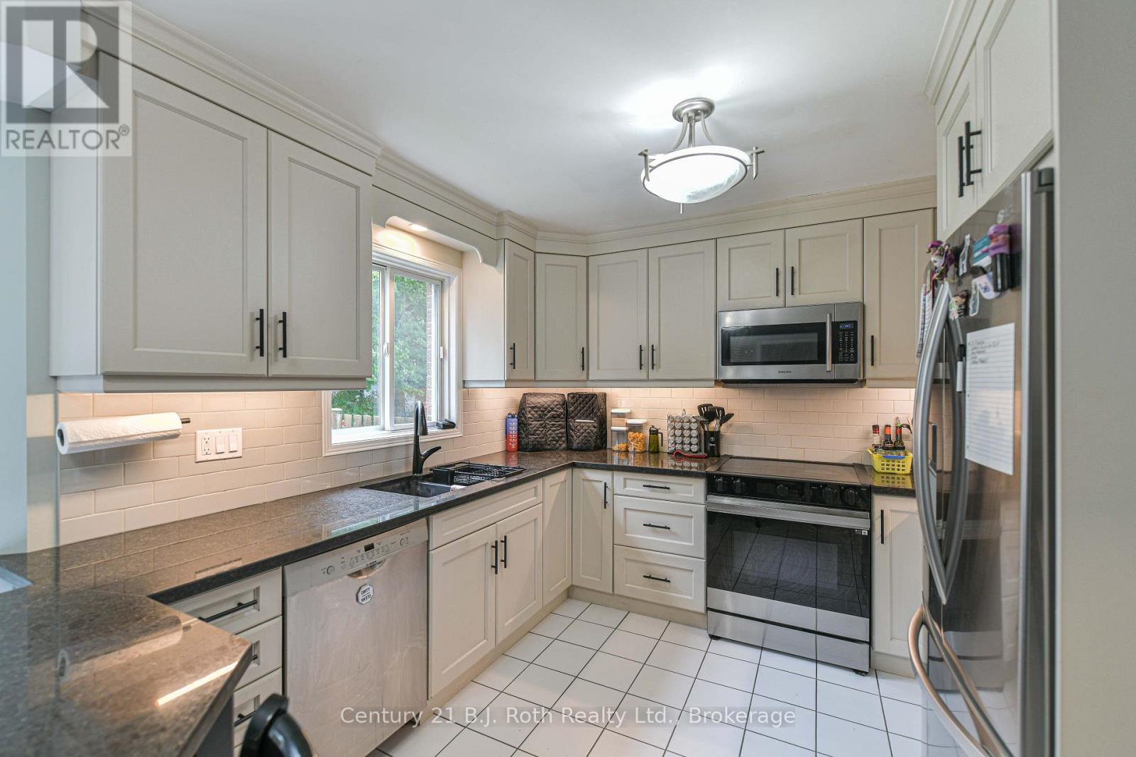 16 Frontier Avenue Property Photo 15
