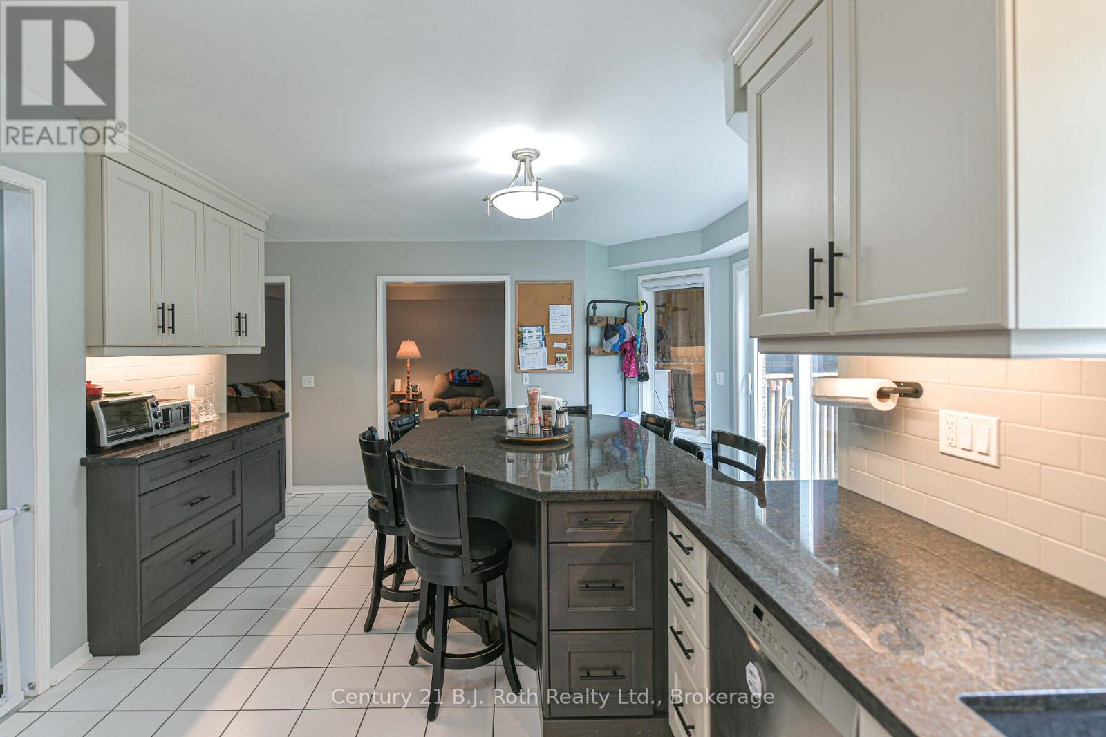 16 Frontier Avenue Property Photo 16