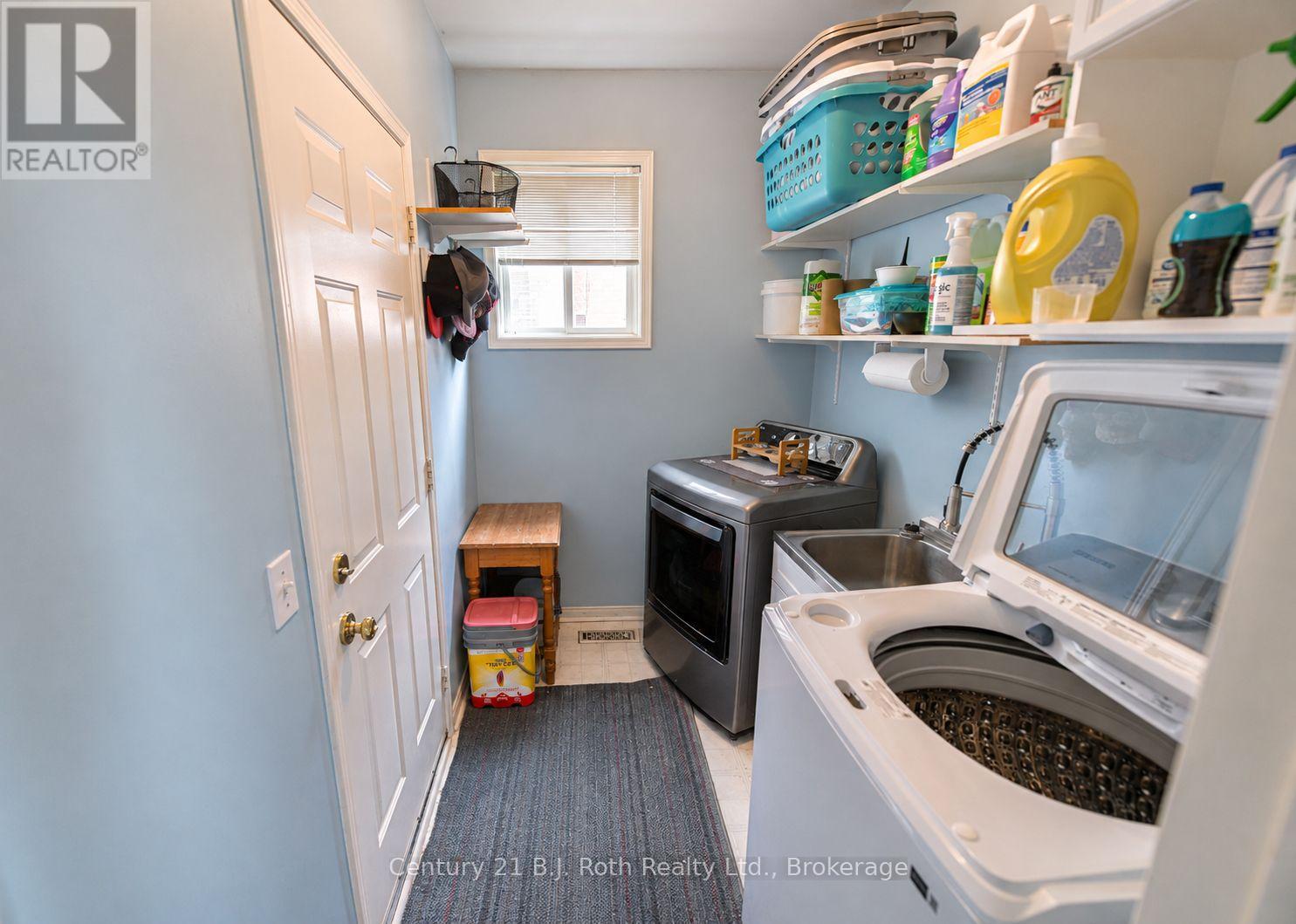 16 Frontier Avenue Property Photo 24