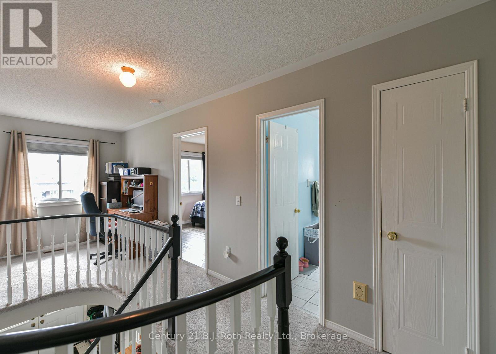 16 Frontier Avenue Property Photo 26