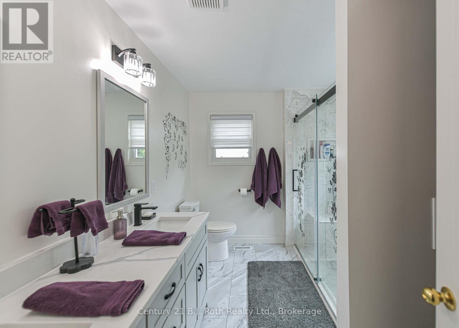 16 Frontier Avenue Property Photo 28