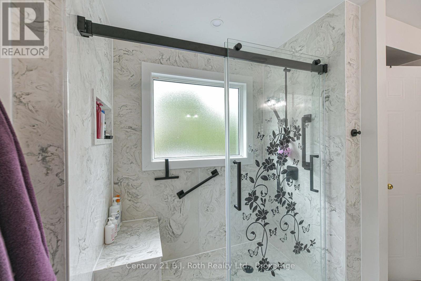 16 Frontier Avenue Property Photo 31
