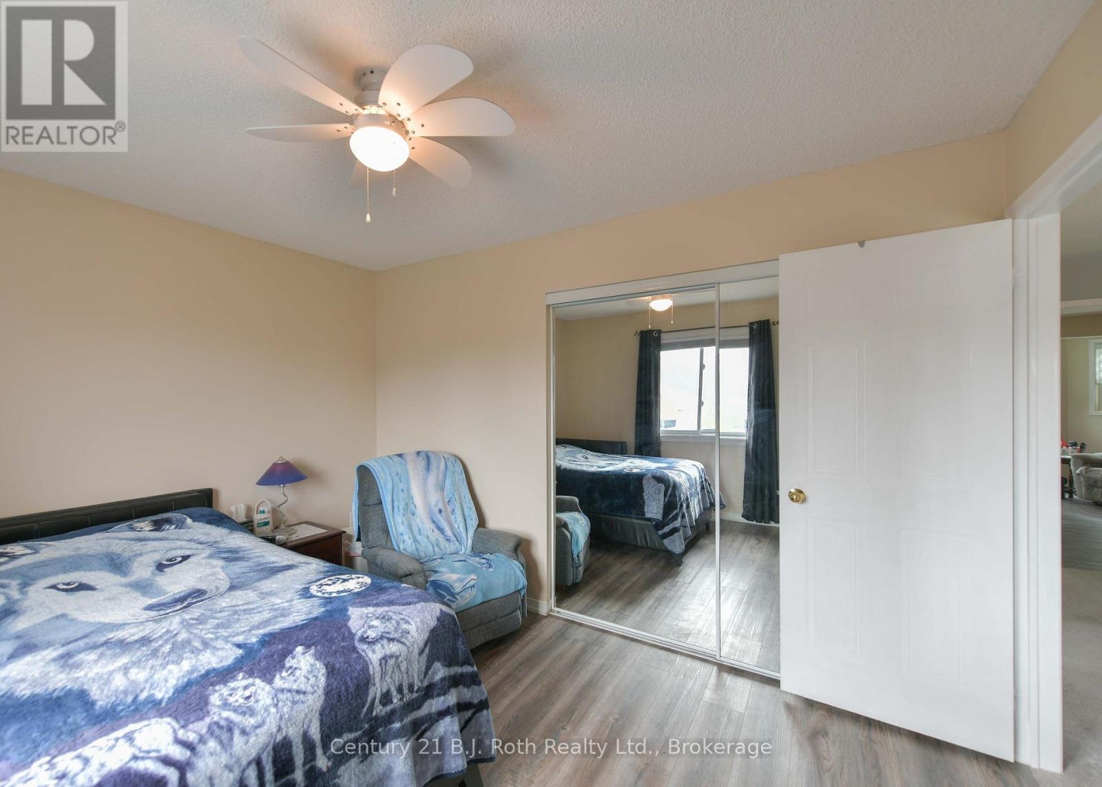 16 Frontier Avenue Property Photo 33