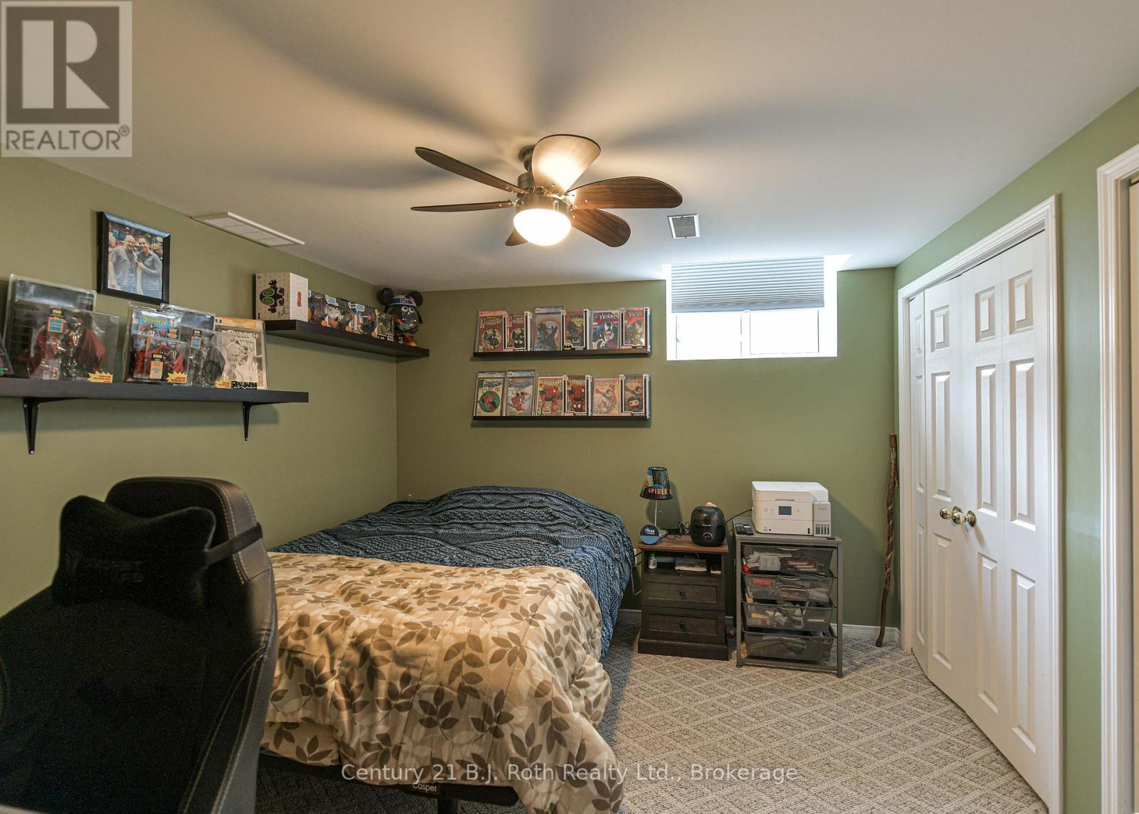 16 Frontier Avenue Property Photo 44