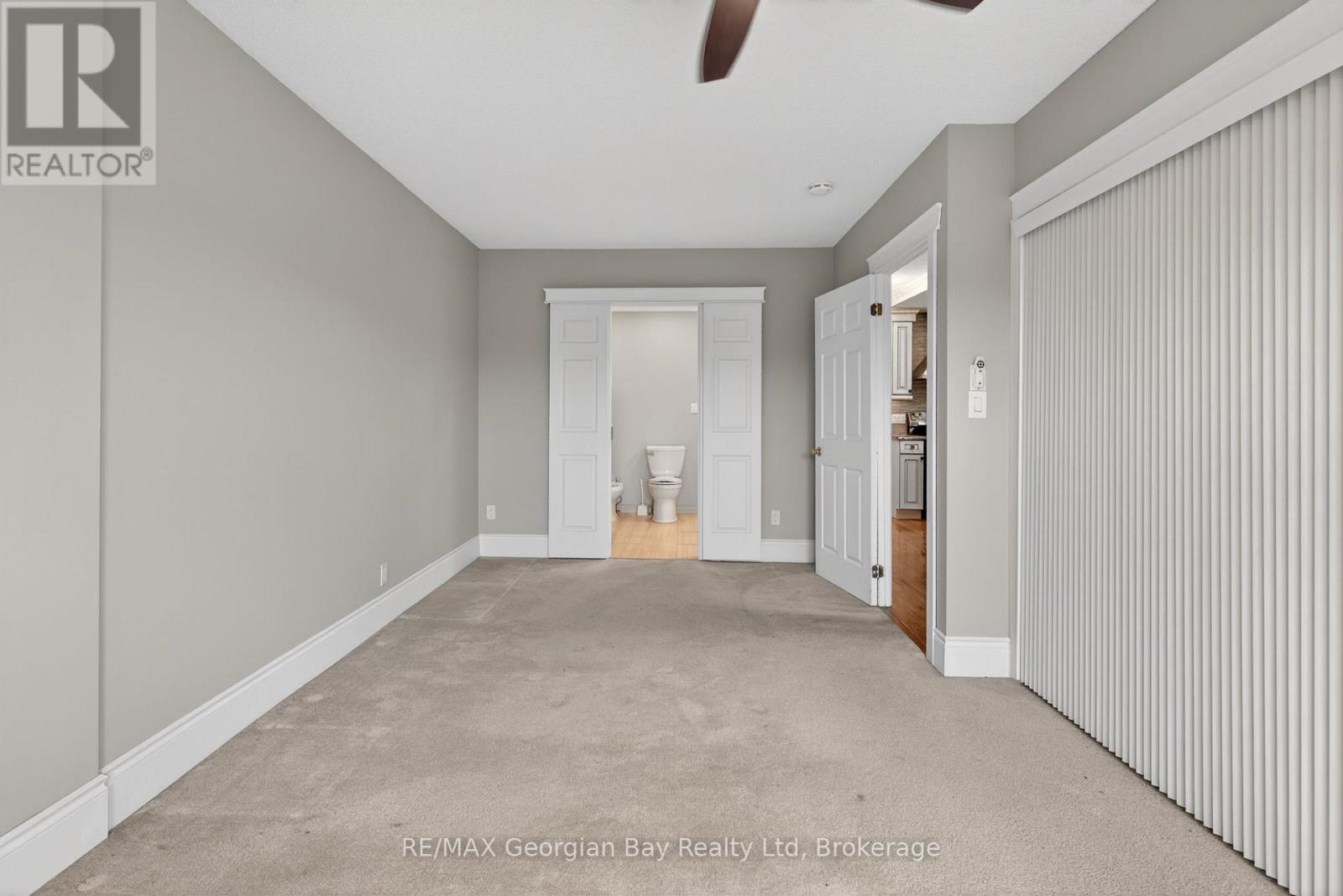 63 - 696 King Street Property Photo 14
