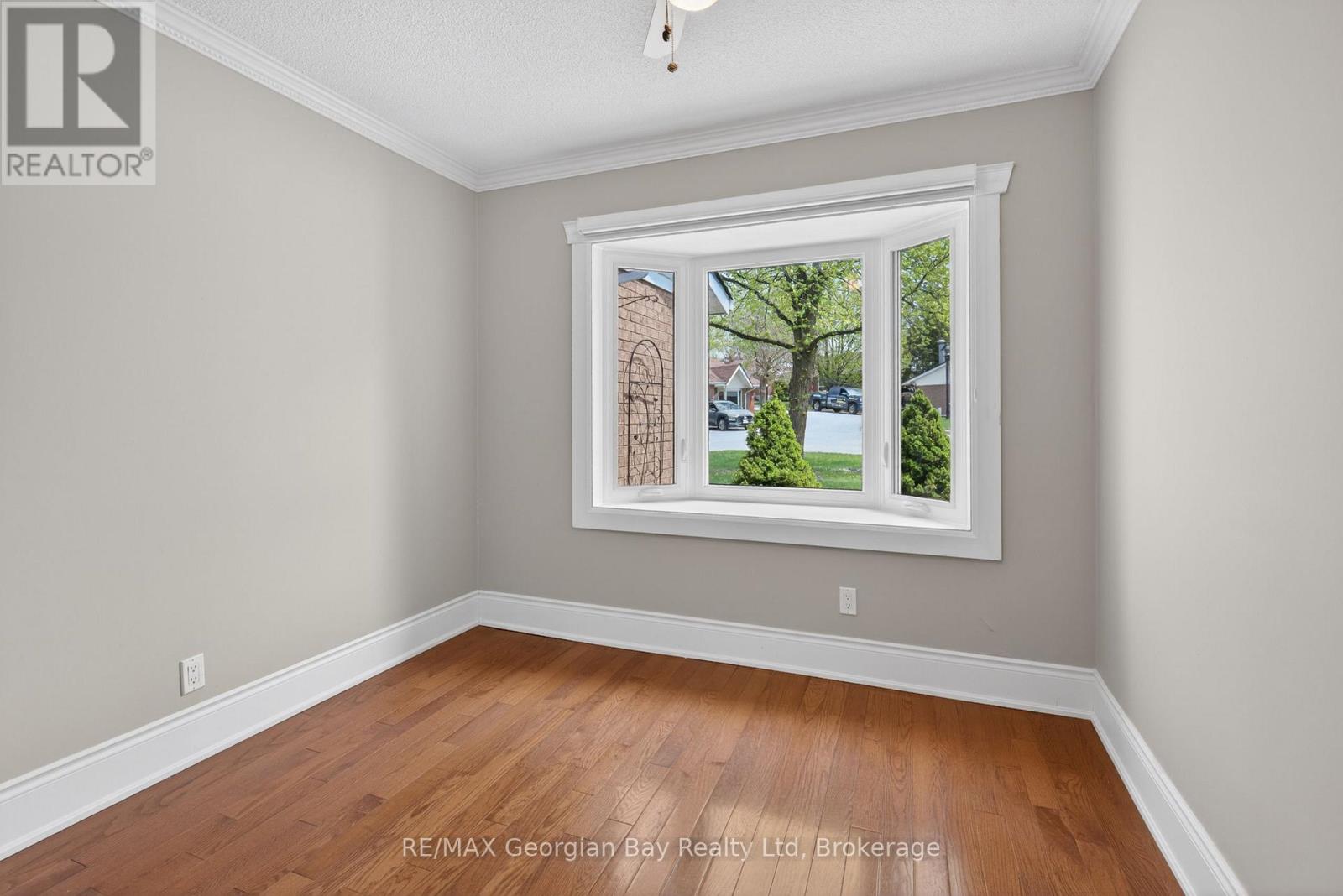 63 - 696 King Street Property Photo 19