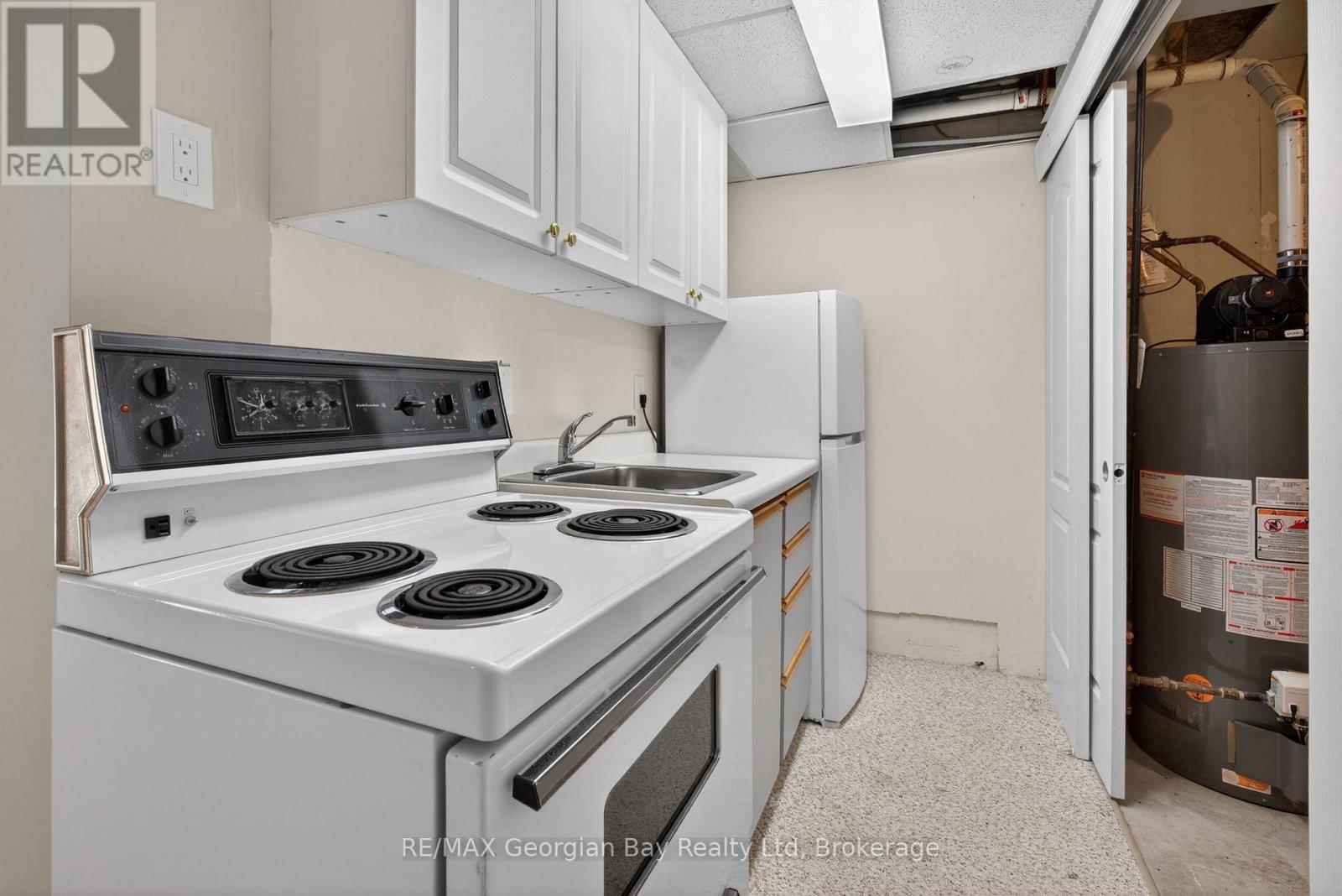63 - 696 King Street Property Photo 29