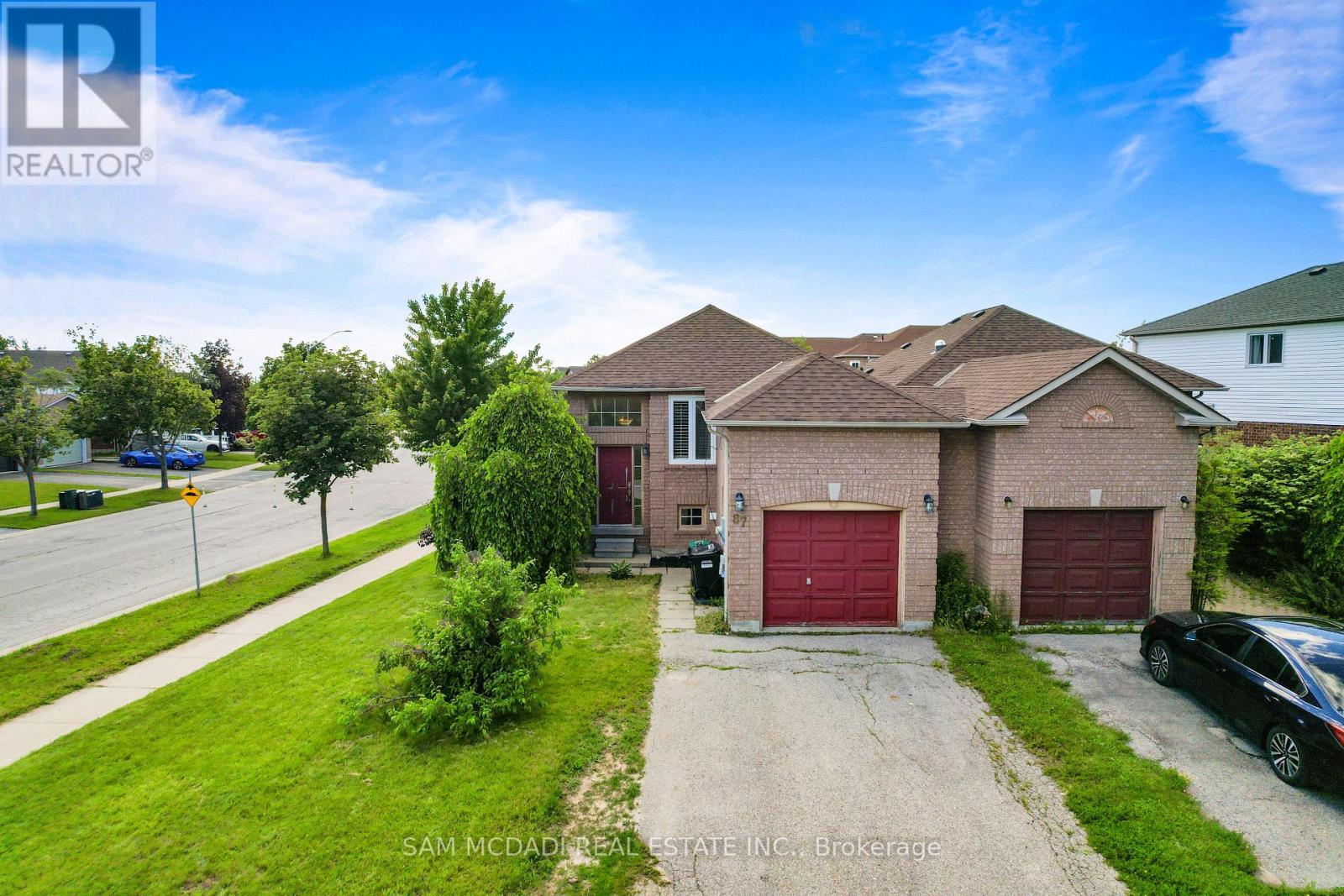 87 Rundle Crescent Property Photo 1