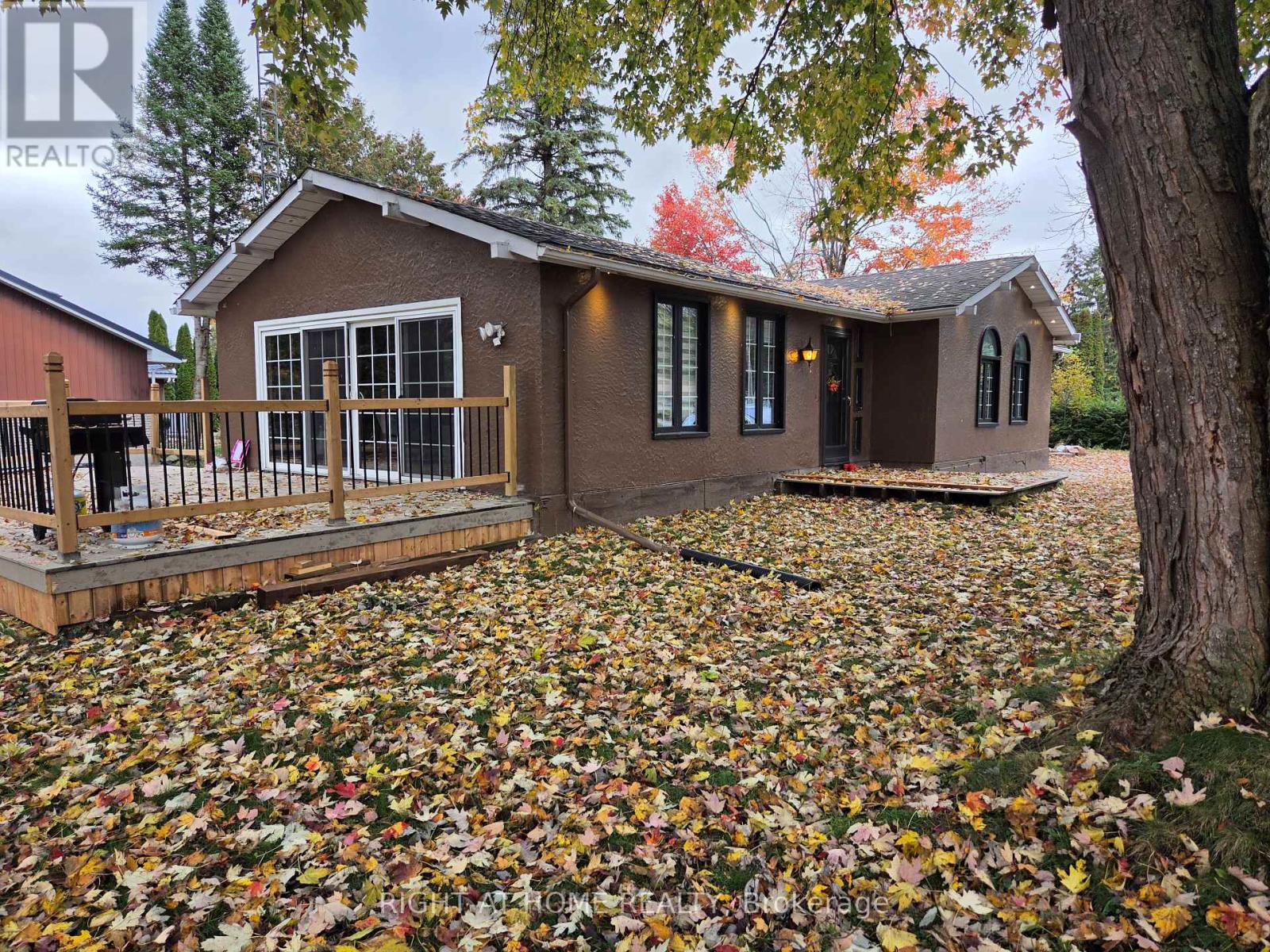 53 Poplar Crescent Property Photo 2