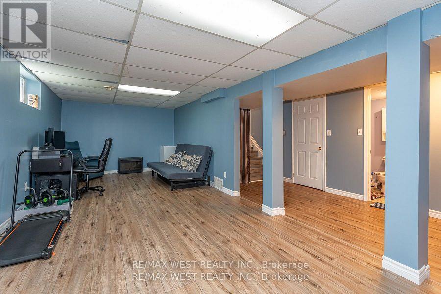 369 Galloway Boulevard Property Photo 11