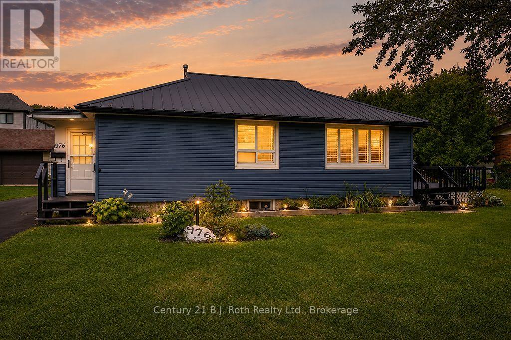 976 Yonge Street Property Photo 1