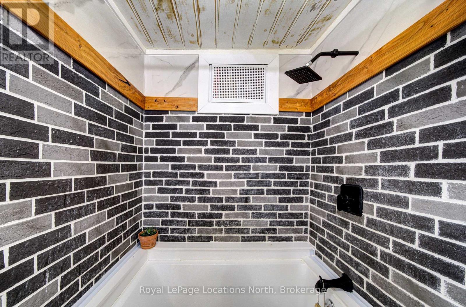 22 Balsam Street Property Photo 23