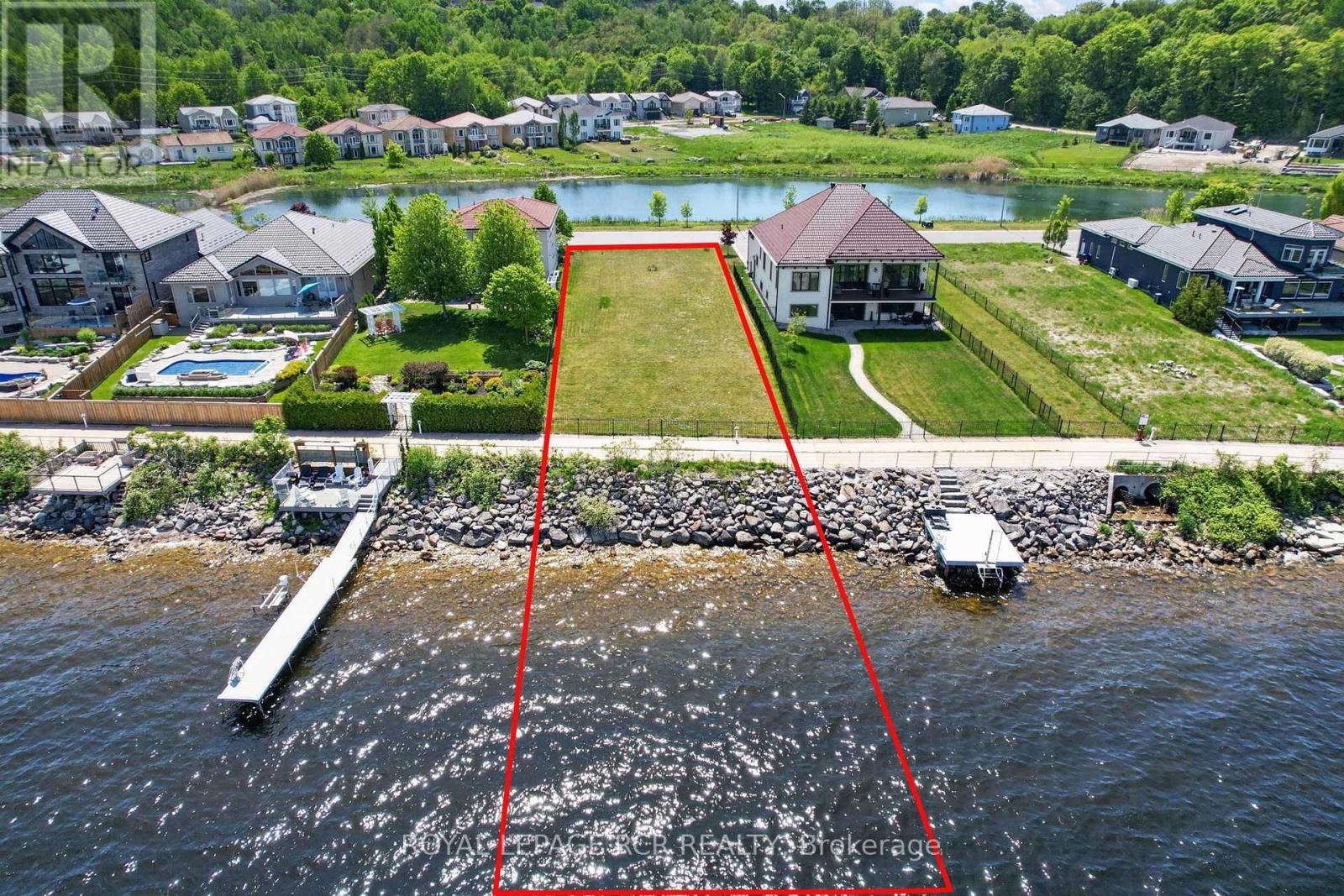 583 ABERDEEN BOULEVARD Property Photo 1