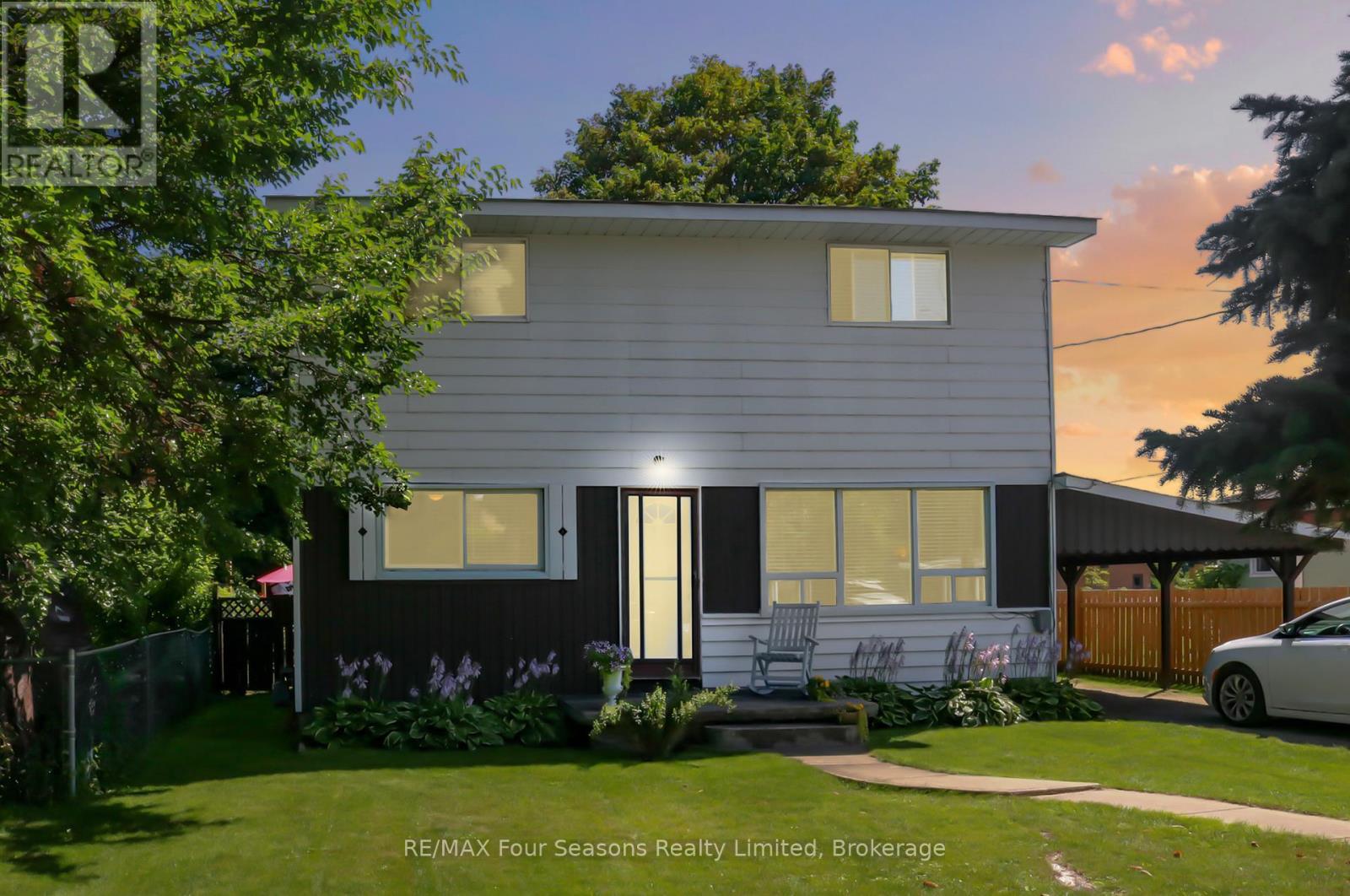 46 Erie Street Property Photo 1