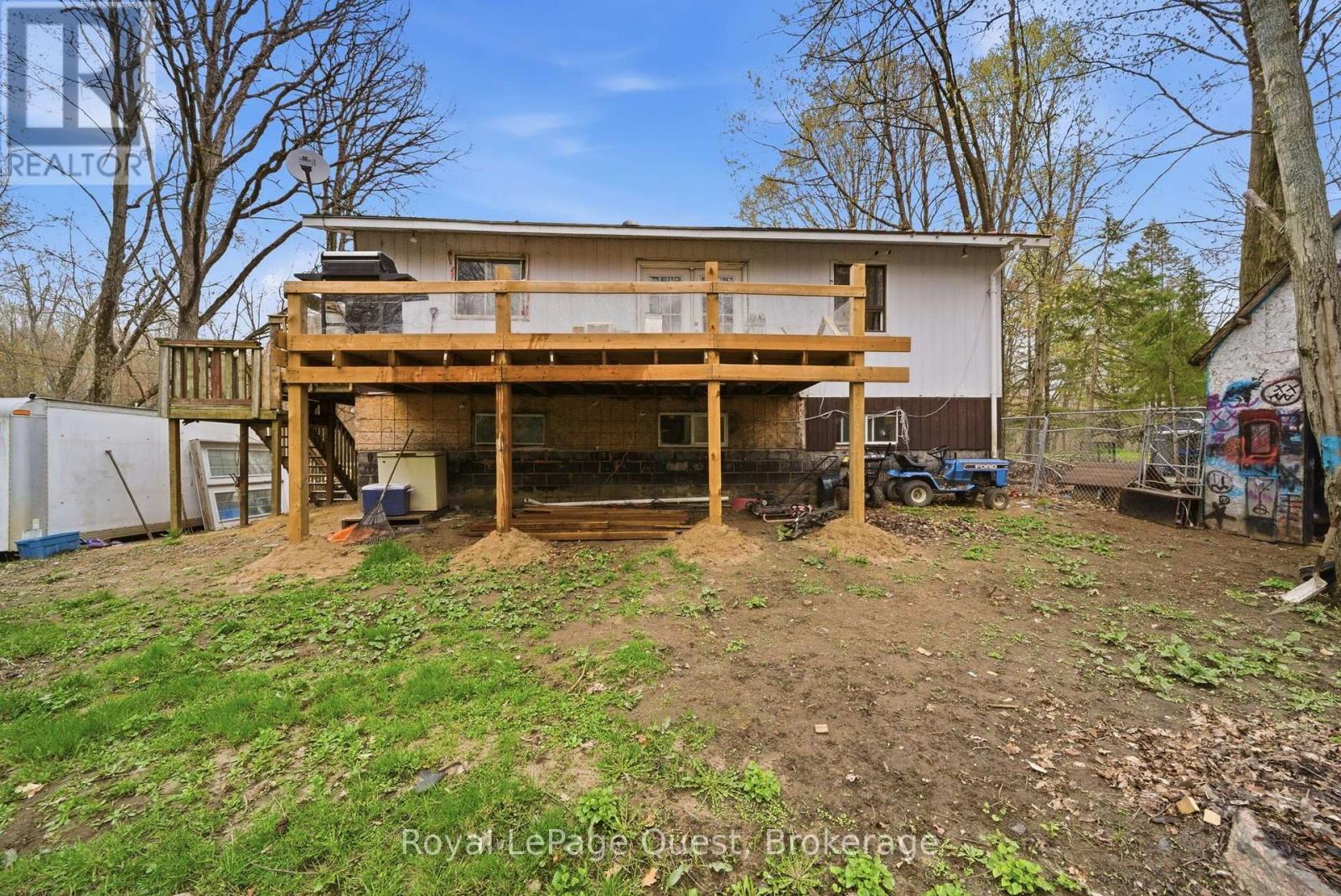 7476 Ash Crescent Property Photo 18