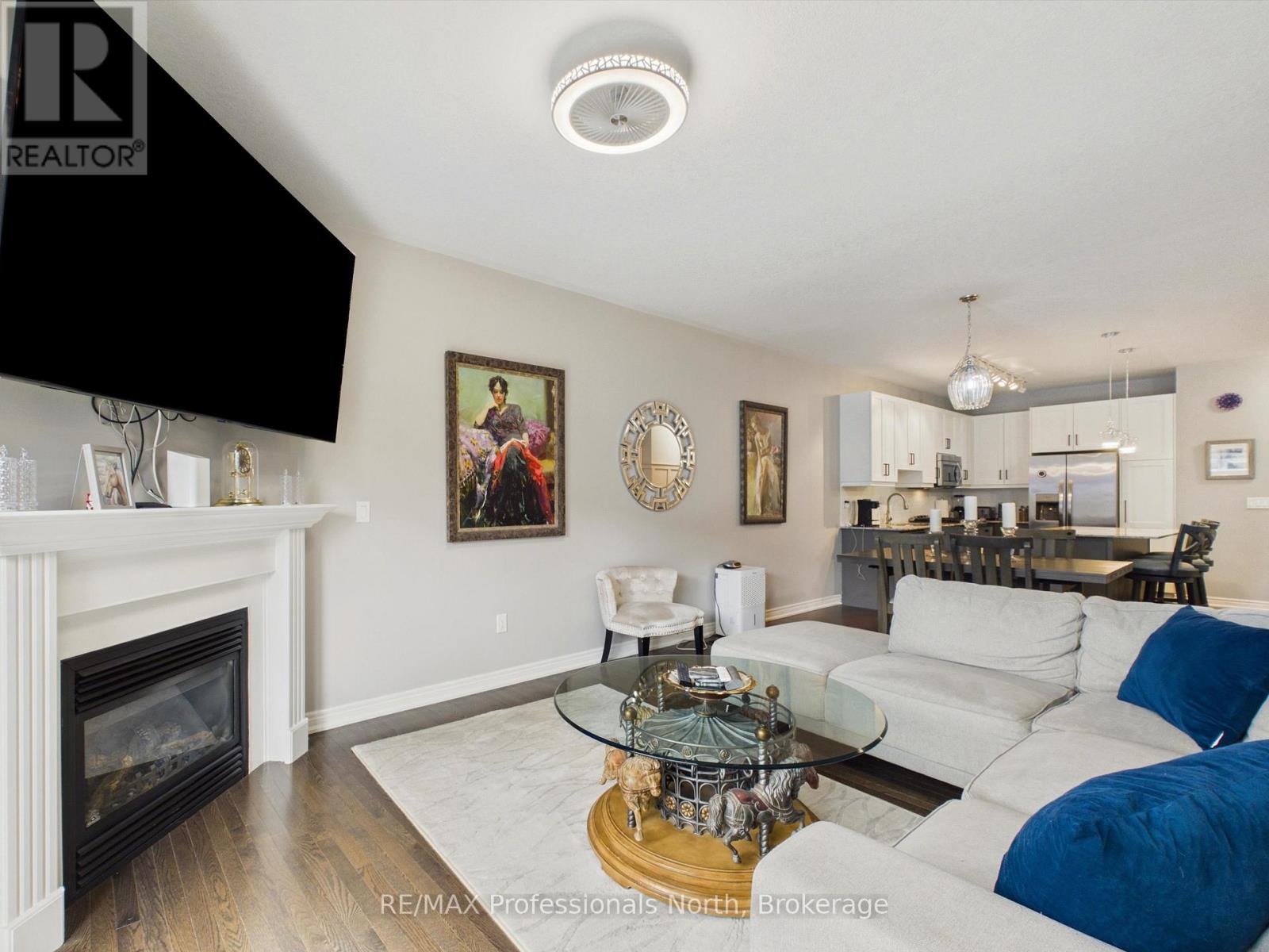 35 Canterbury Circle Property Photo 6