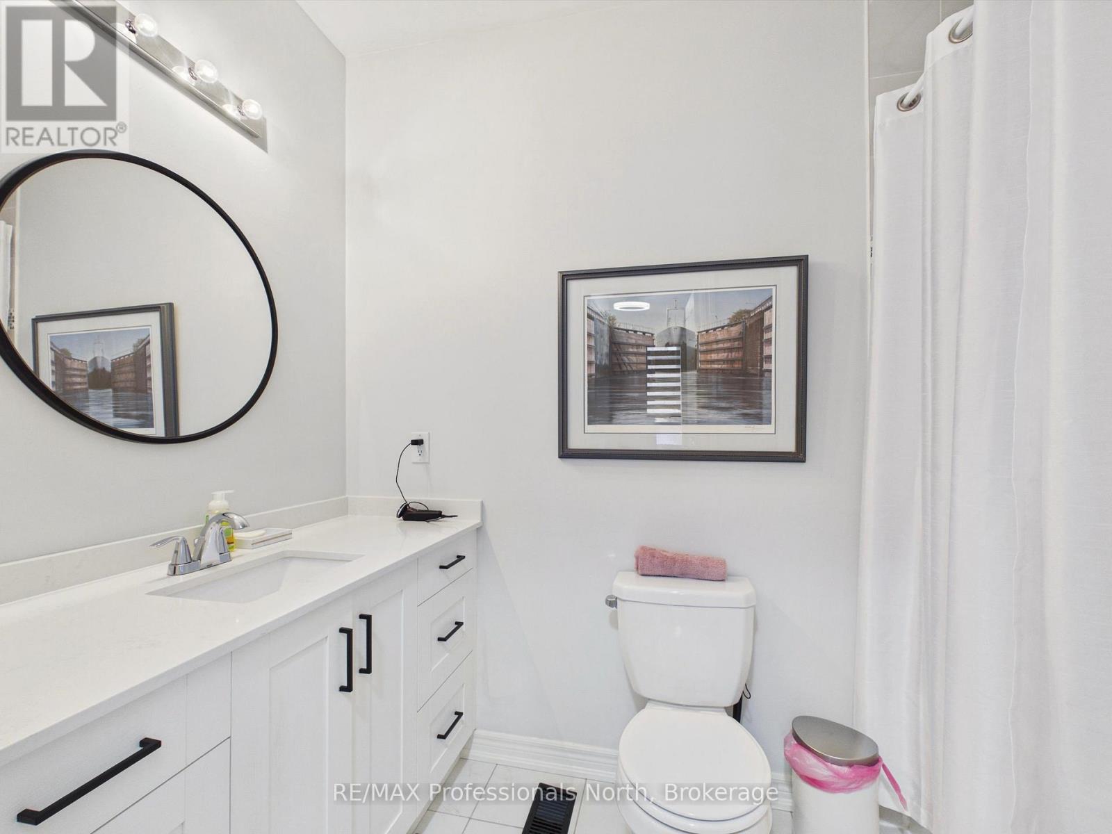 35 Canterbury Circle Property Photo 16