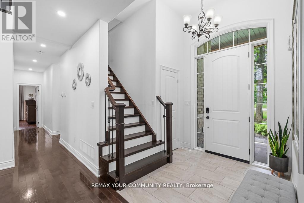 38 Windermere Circle Property Photo 9