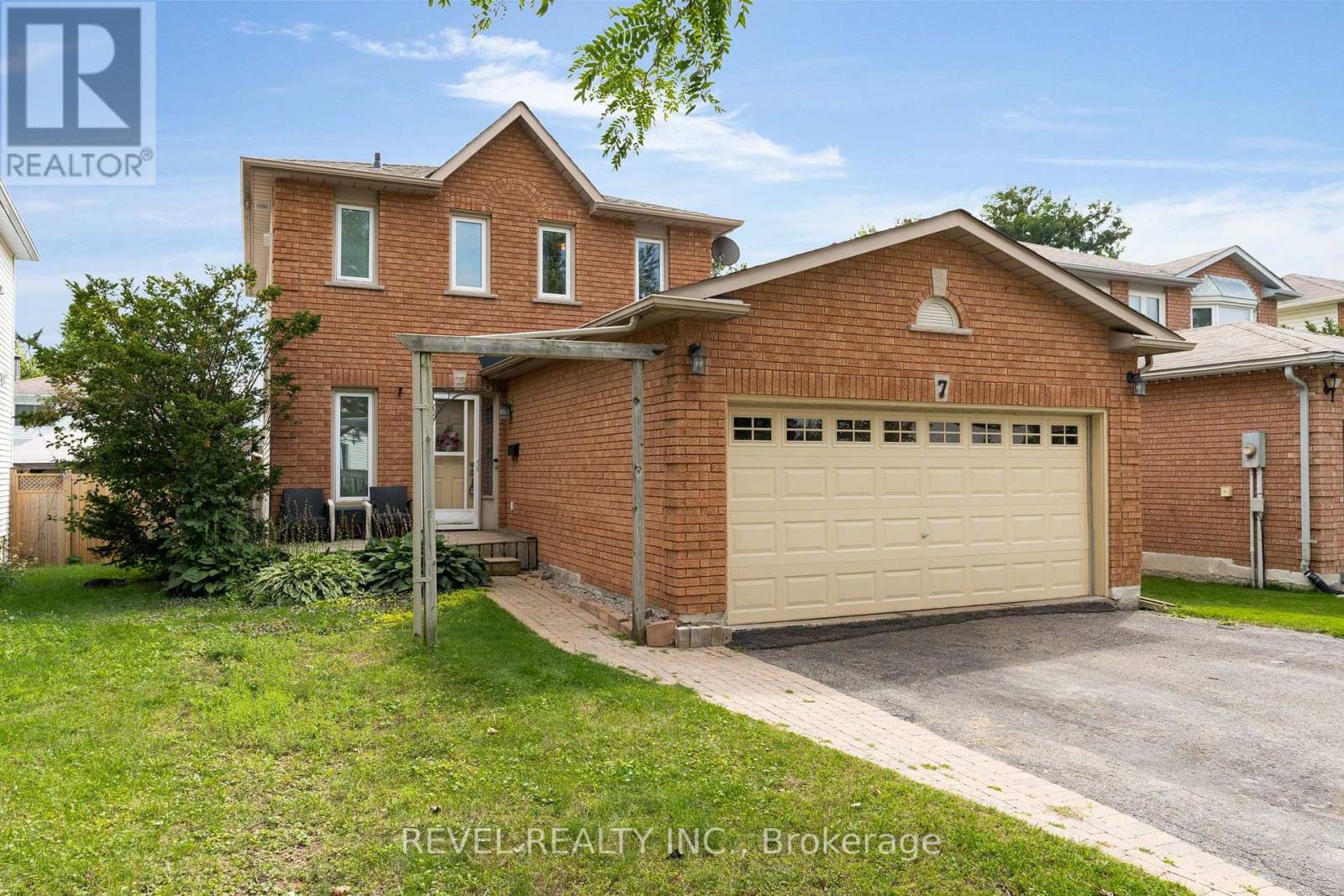 7 Penton Drive Property Photo 1