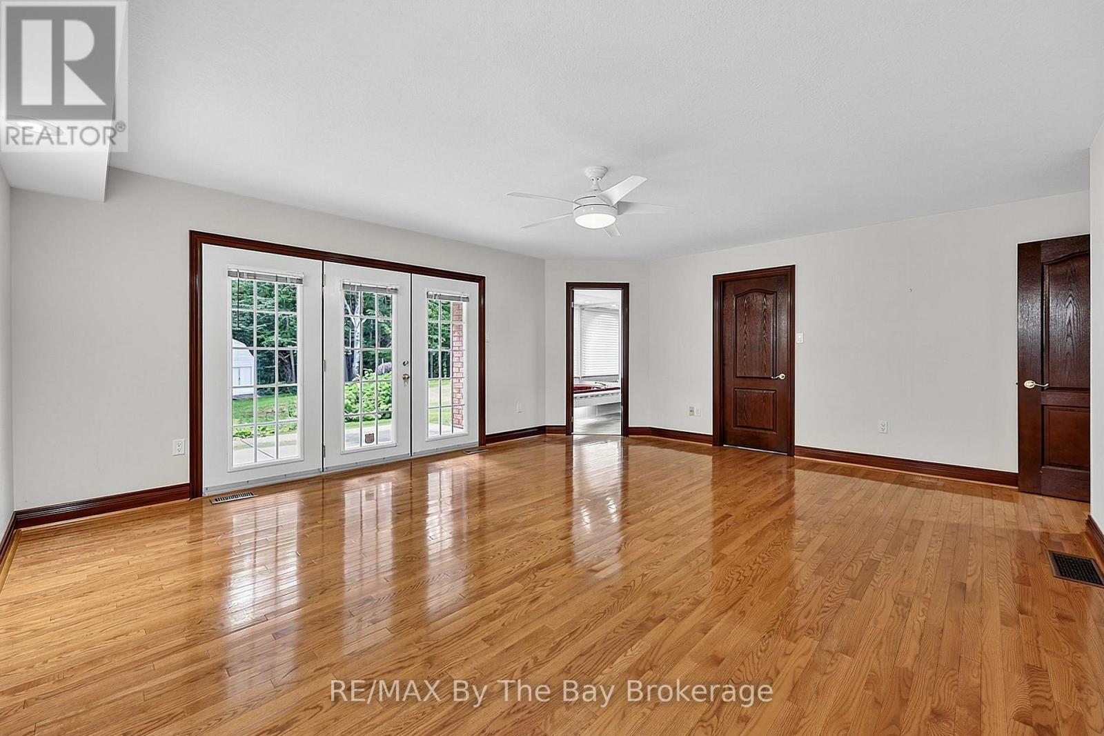 90 Goldfinch Crescent Property Photo 19