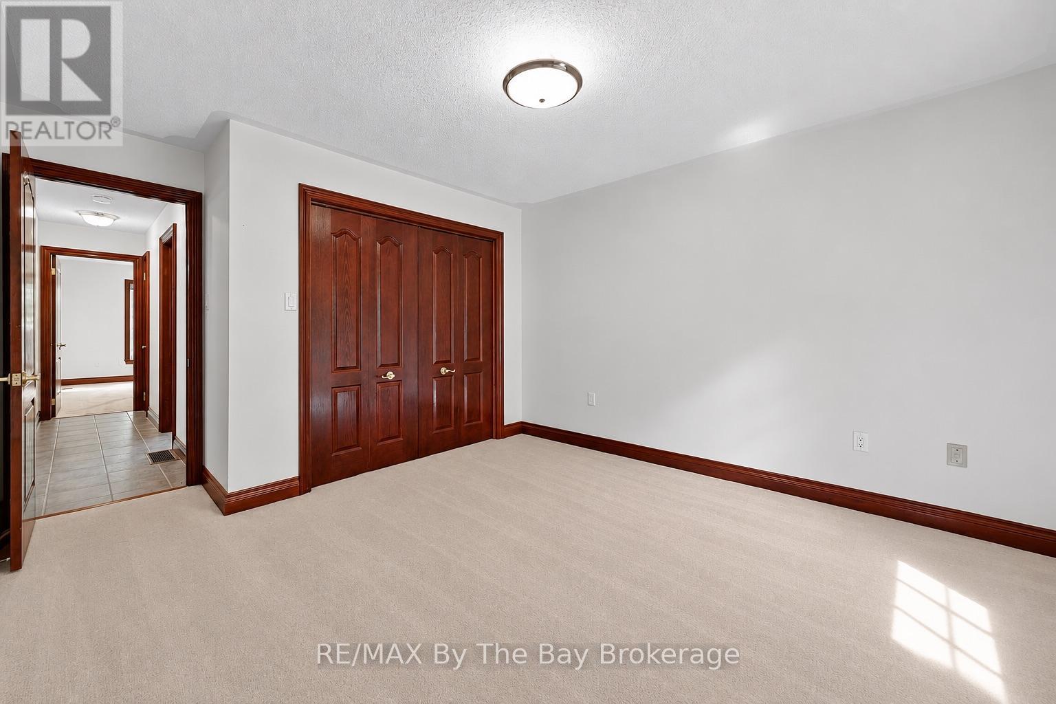 90 Goldfinch Crescent Property Photo 24