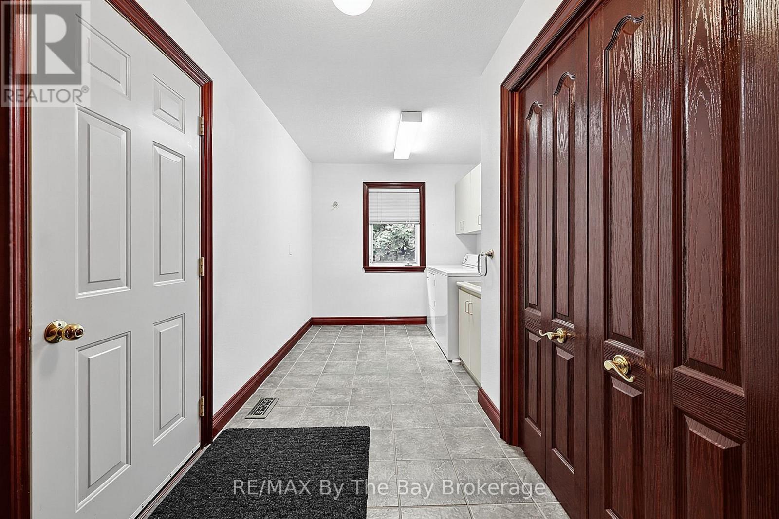 90 Goldfinch Crescent Property Photo 37