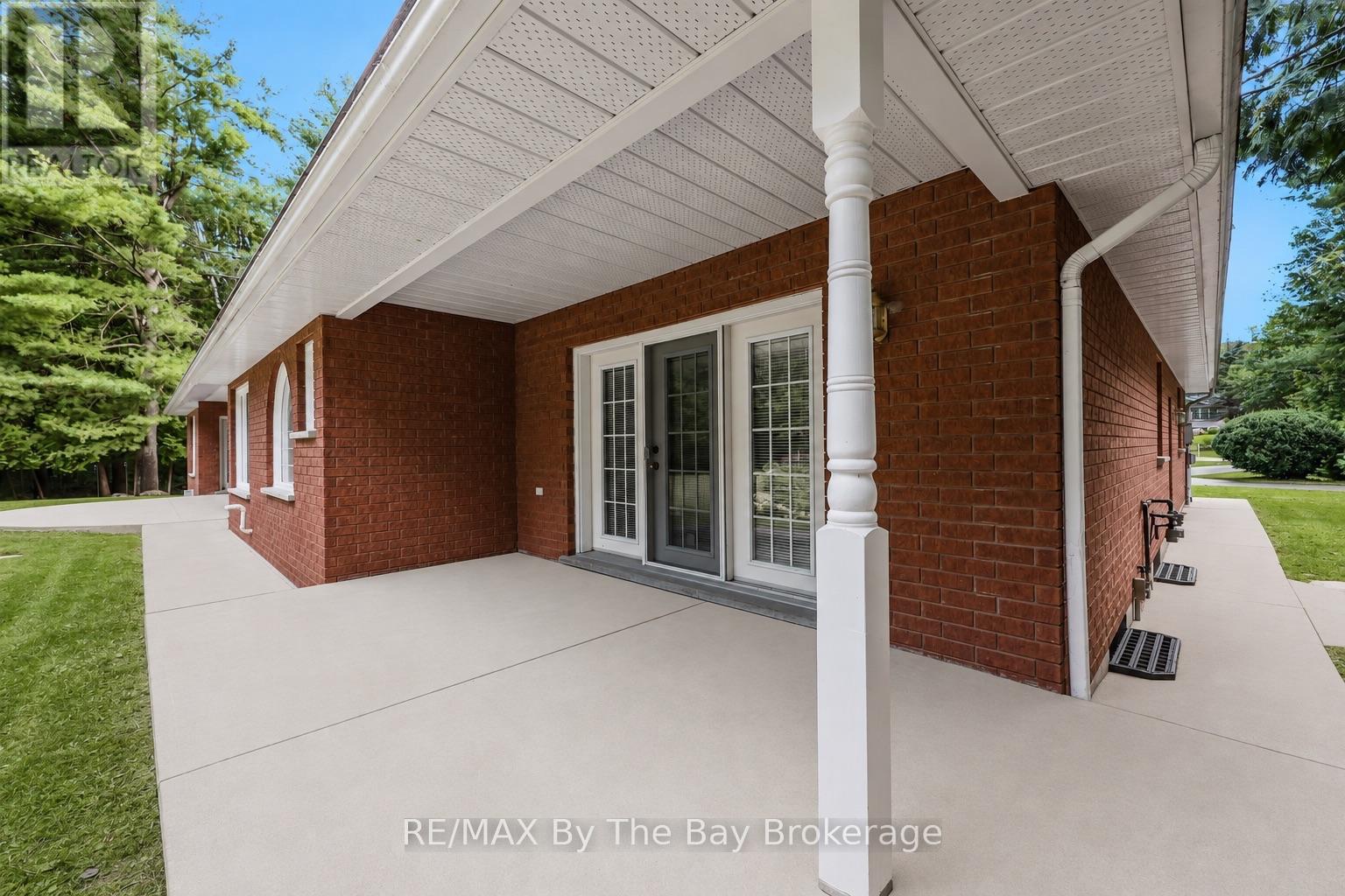 90 Goldfinch Crescent Property Photo 39
