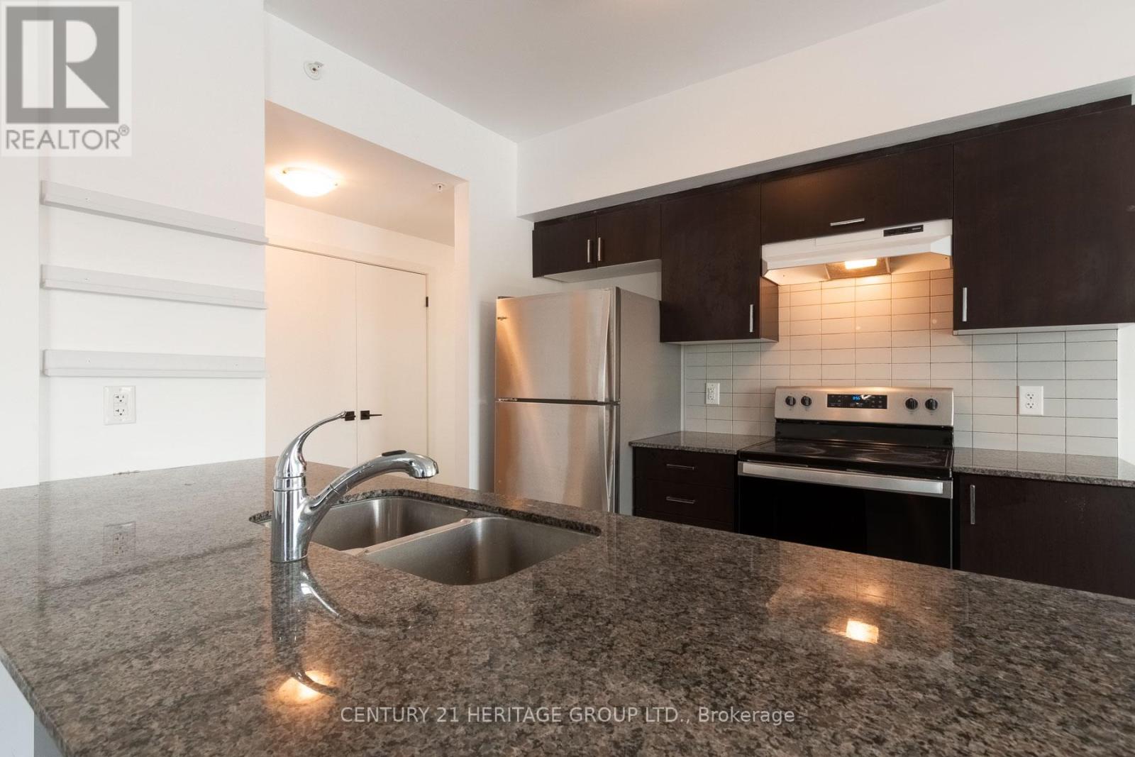 201 - 10 Culinary Lane Property Photo 8