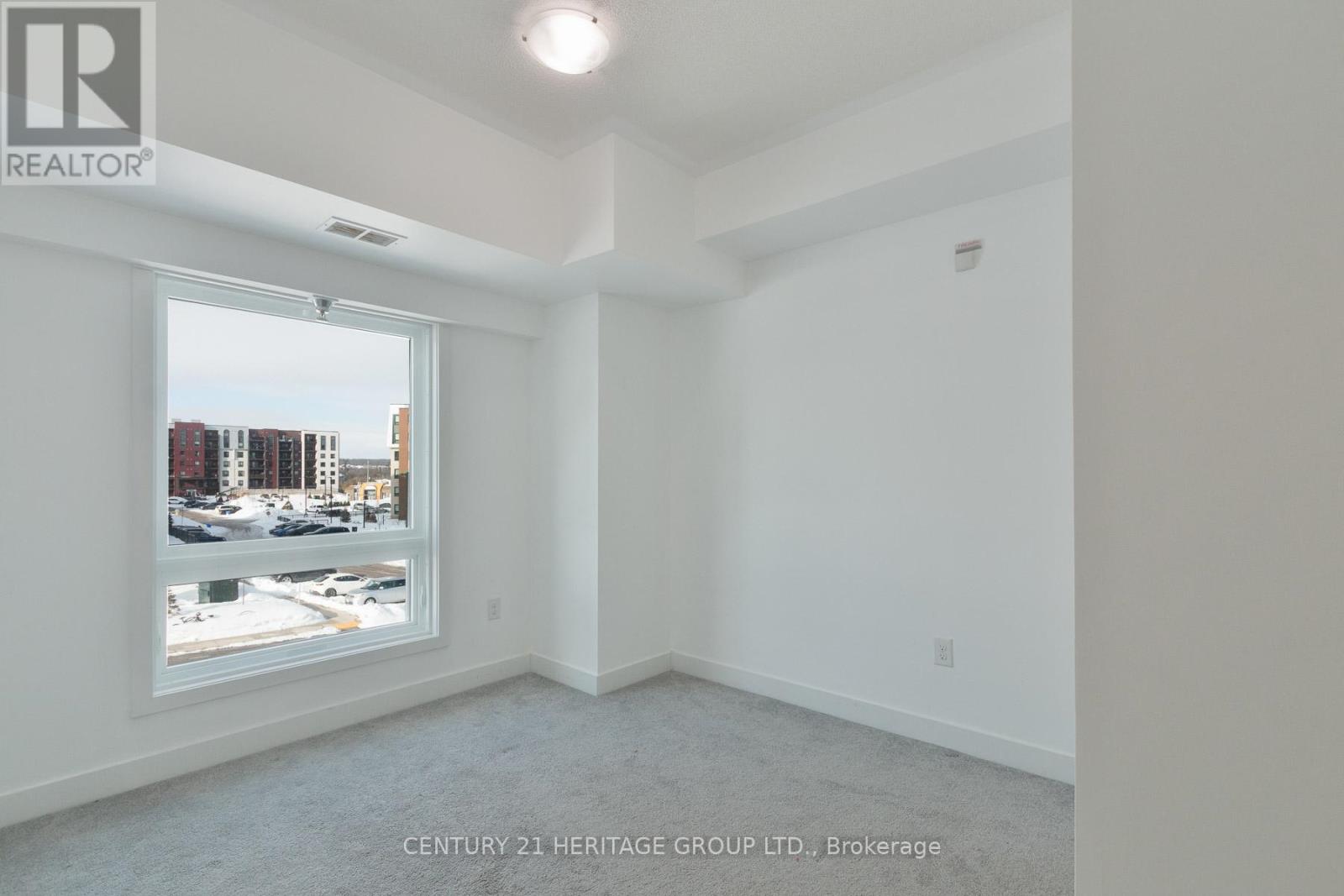 201 - 10 Culinary Lane Property Photo 23