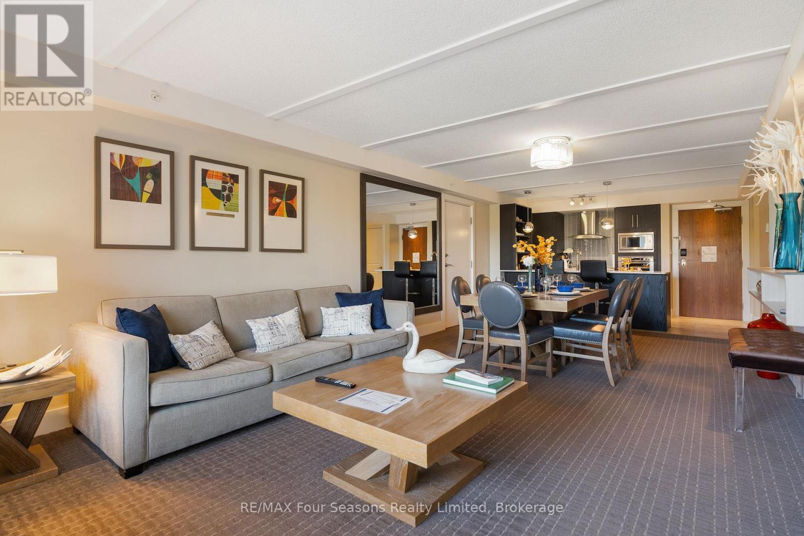 6210/6212 - 9 Harbour Street E Property Photo 6
