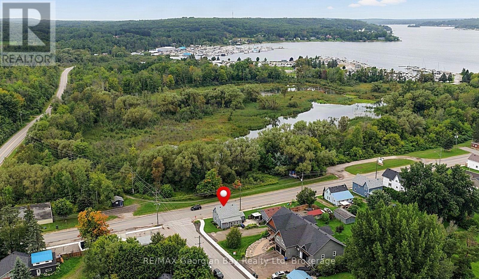 154 Robert Street W Property Photo 37